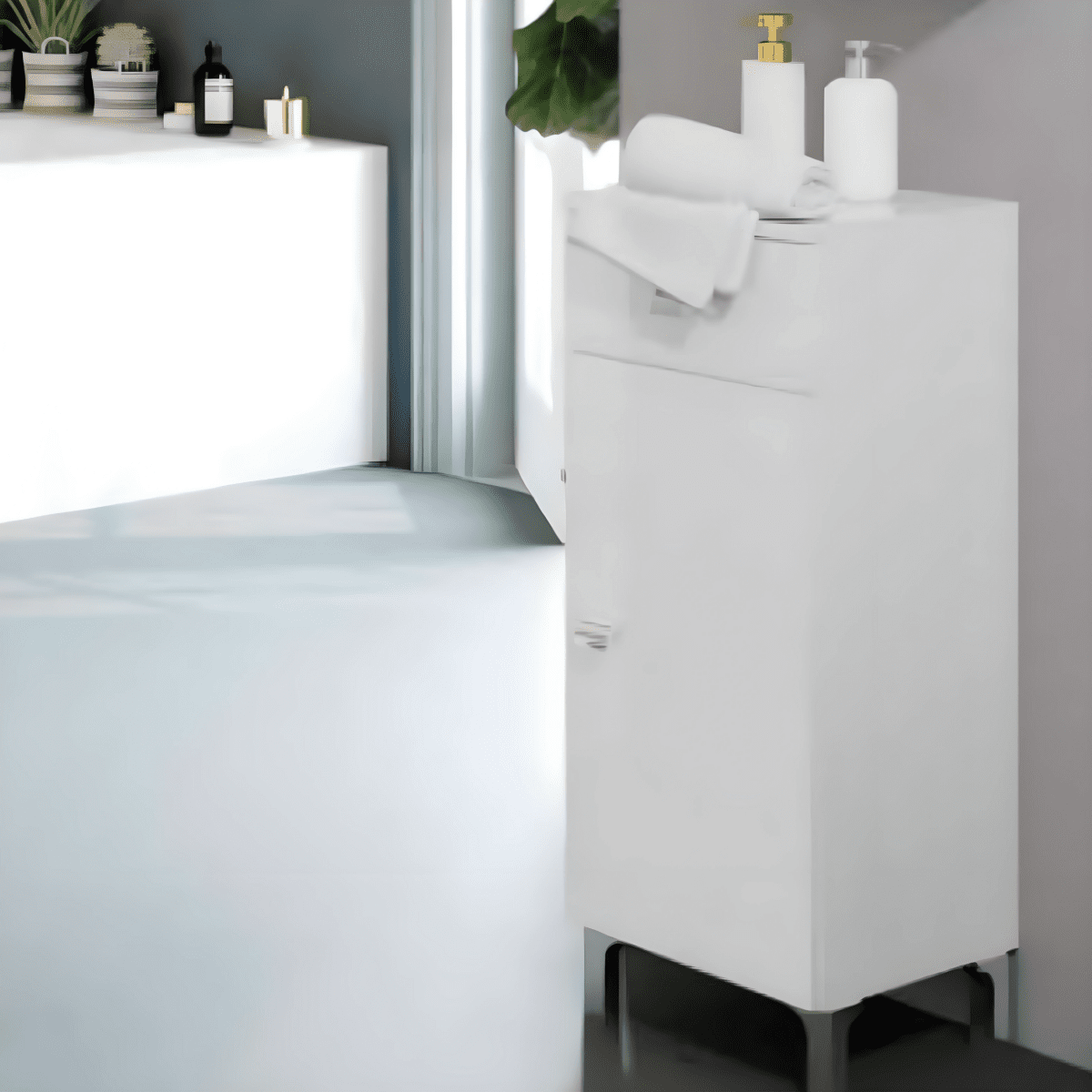Mobili bagno "Kiro" in nobilitato con finitura bianco lucido , lavabo in ceramica da incasso e specchio - MondoViro