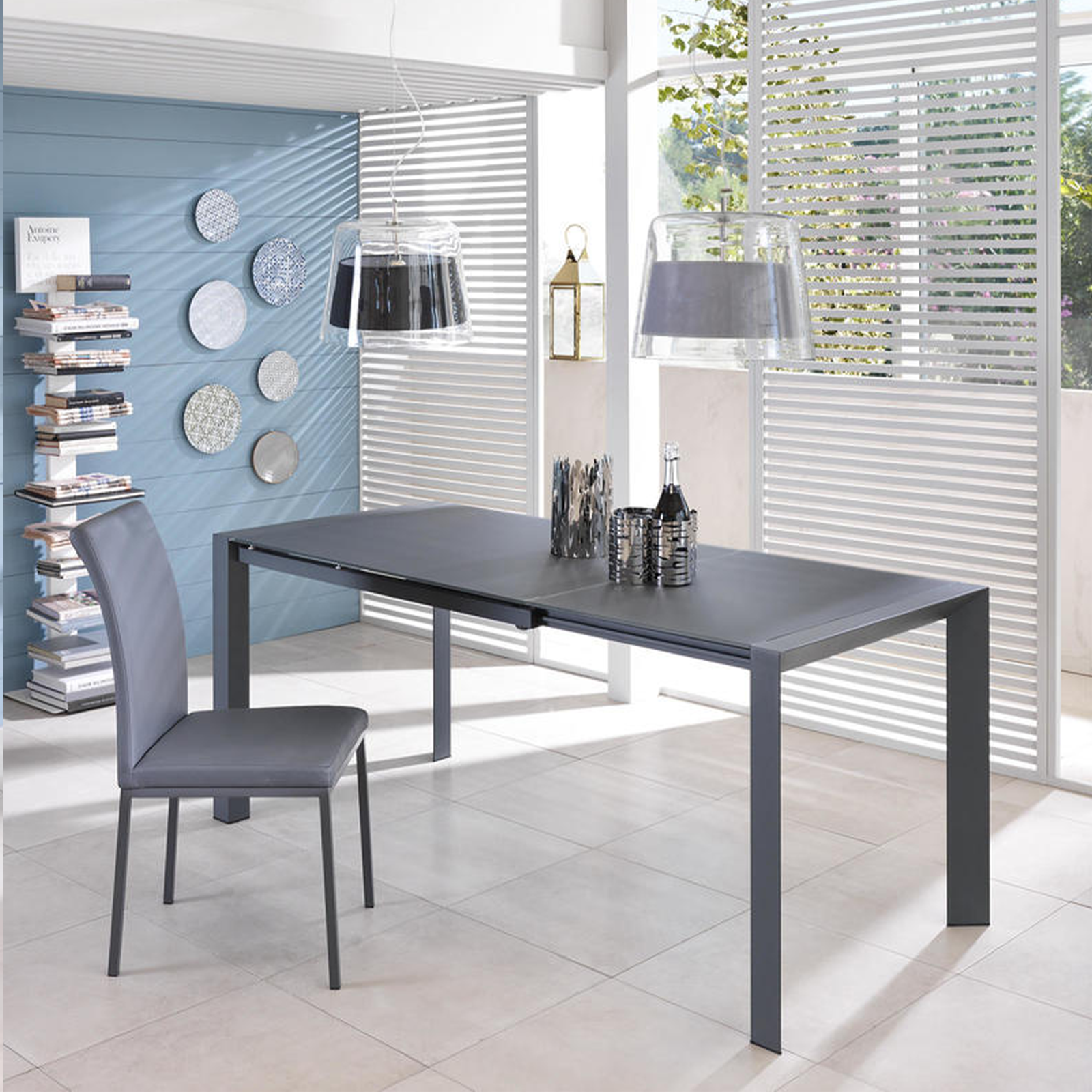 Extendable table "Nina" in tempered glass with metal frame, 122/182x80 cm, 76h