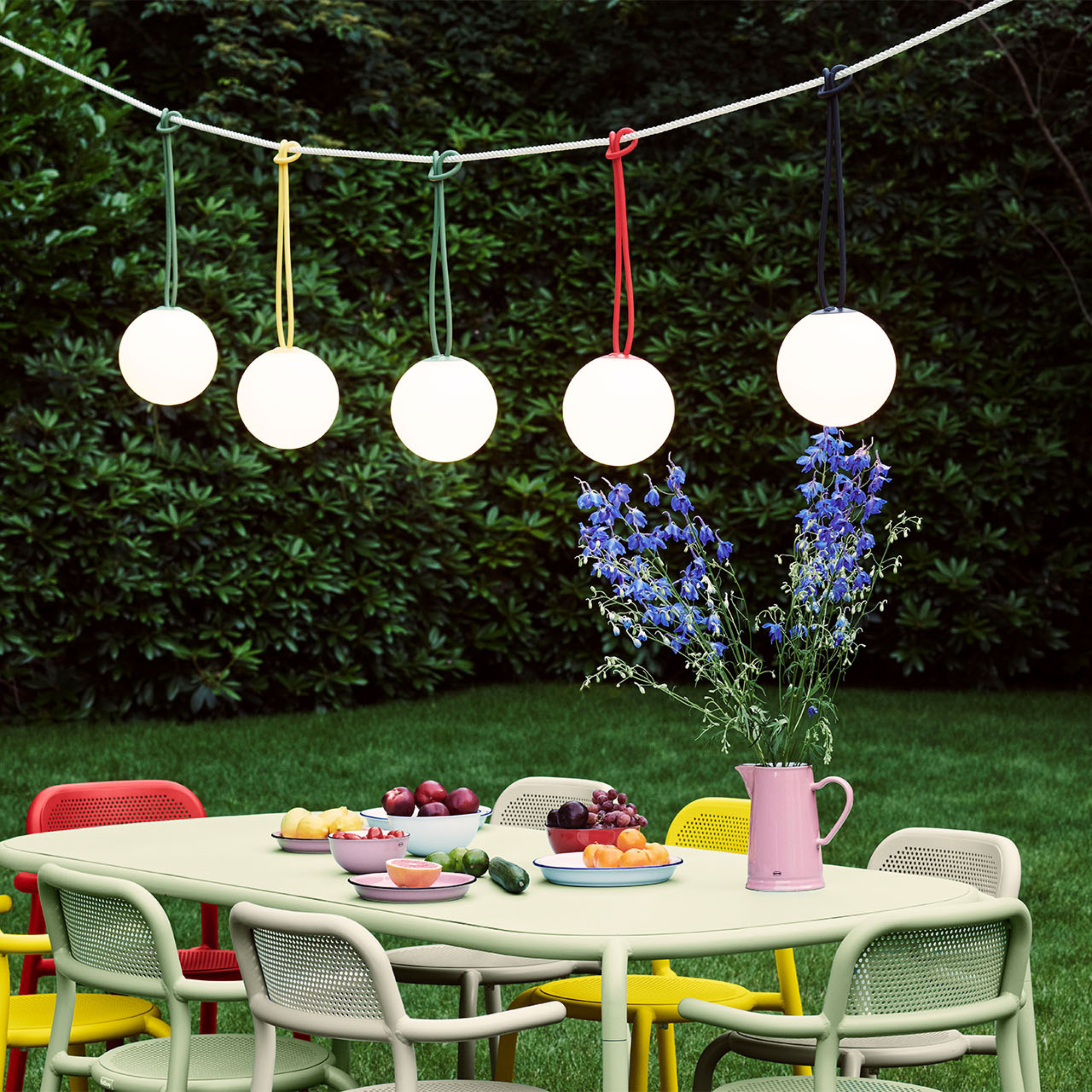 Set of 2 "Bolleke" battery-powered LED hanging lamps in HDPE with rubber hook, 20x20 cm