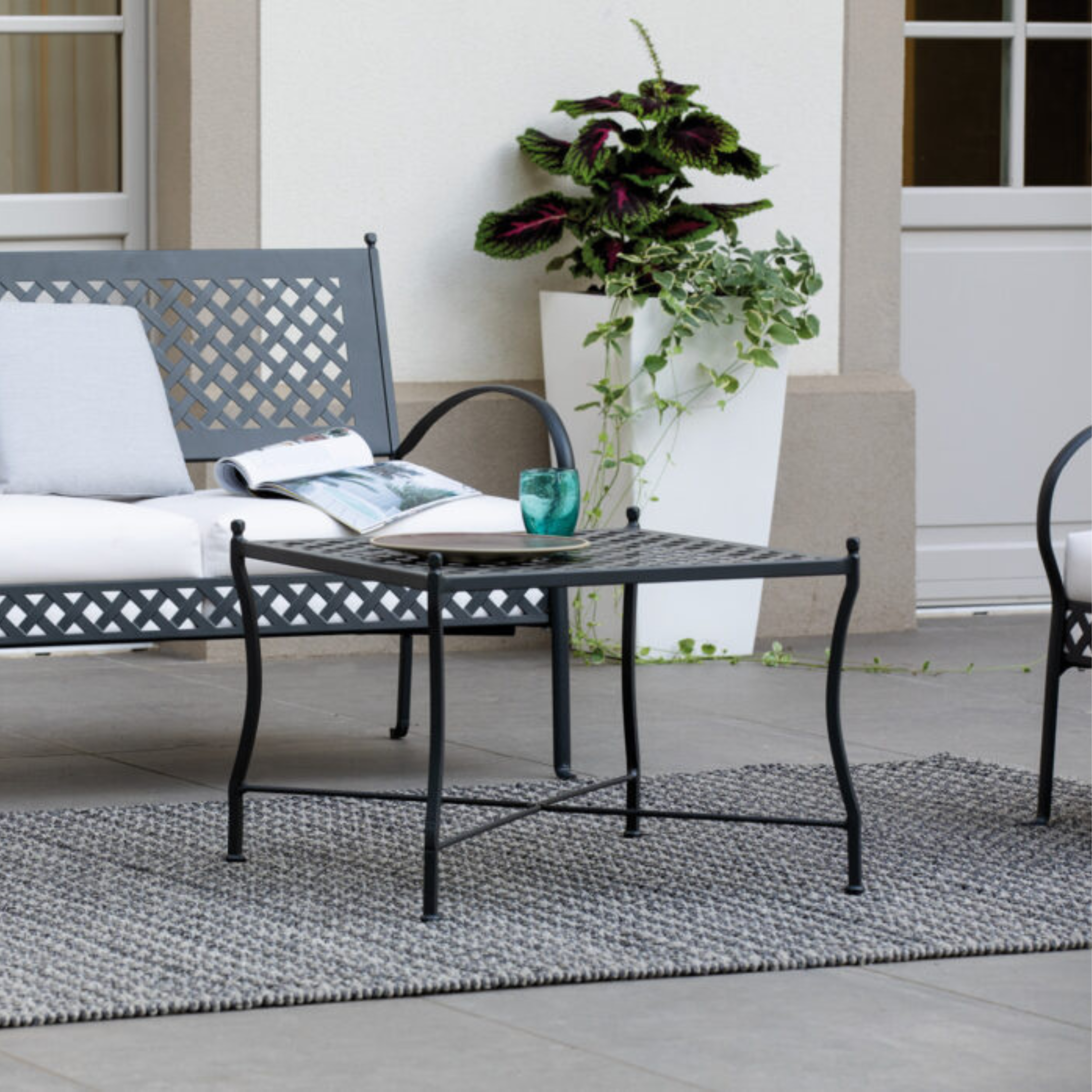 "Springtime" metal coffee table for garden, 64x64 cm, 49h