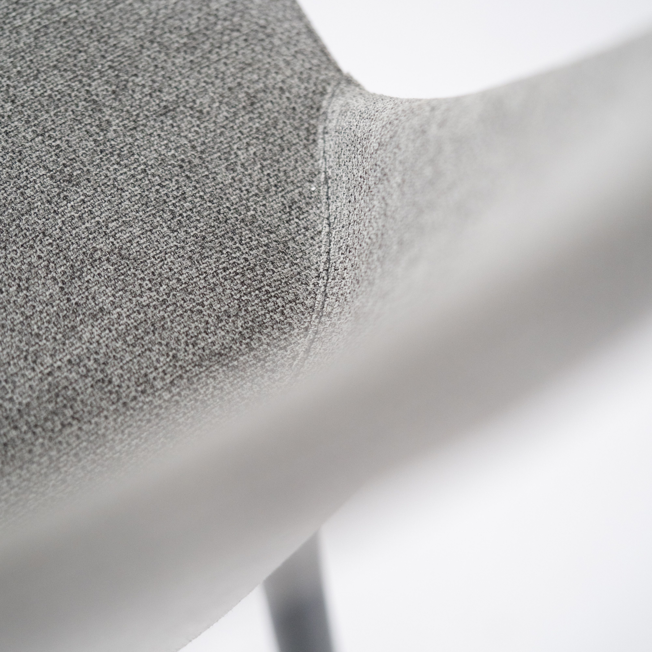 Set of modern "Giglio" fabric chairs with painted metal legs, 46x55 cm, 85 cm high