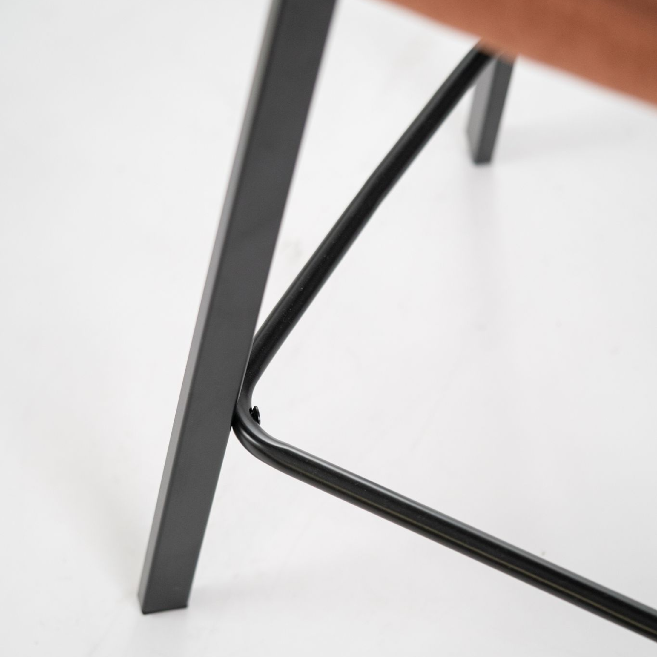 Set of "Fox" high stools in padded fabric with footrest cm 44x50 94h