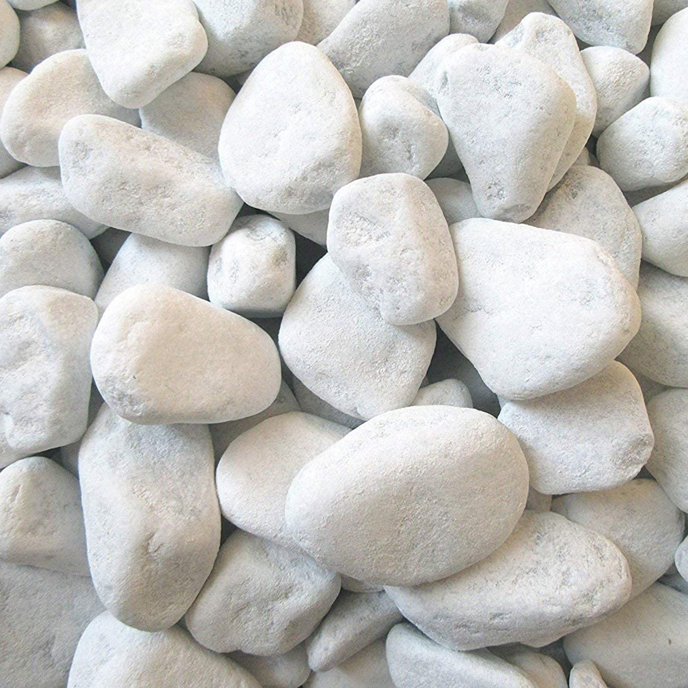 White Carrara marble pebbles for garden decoration in 20 kg bags