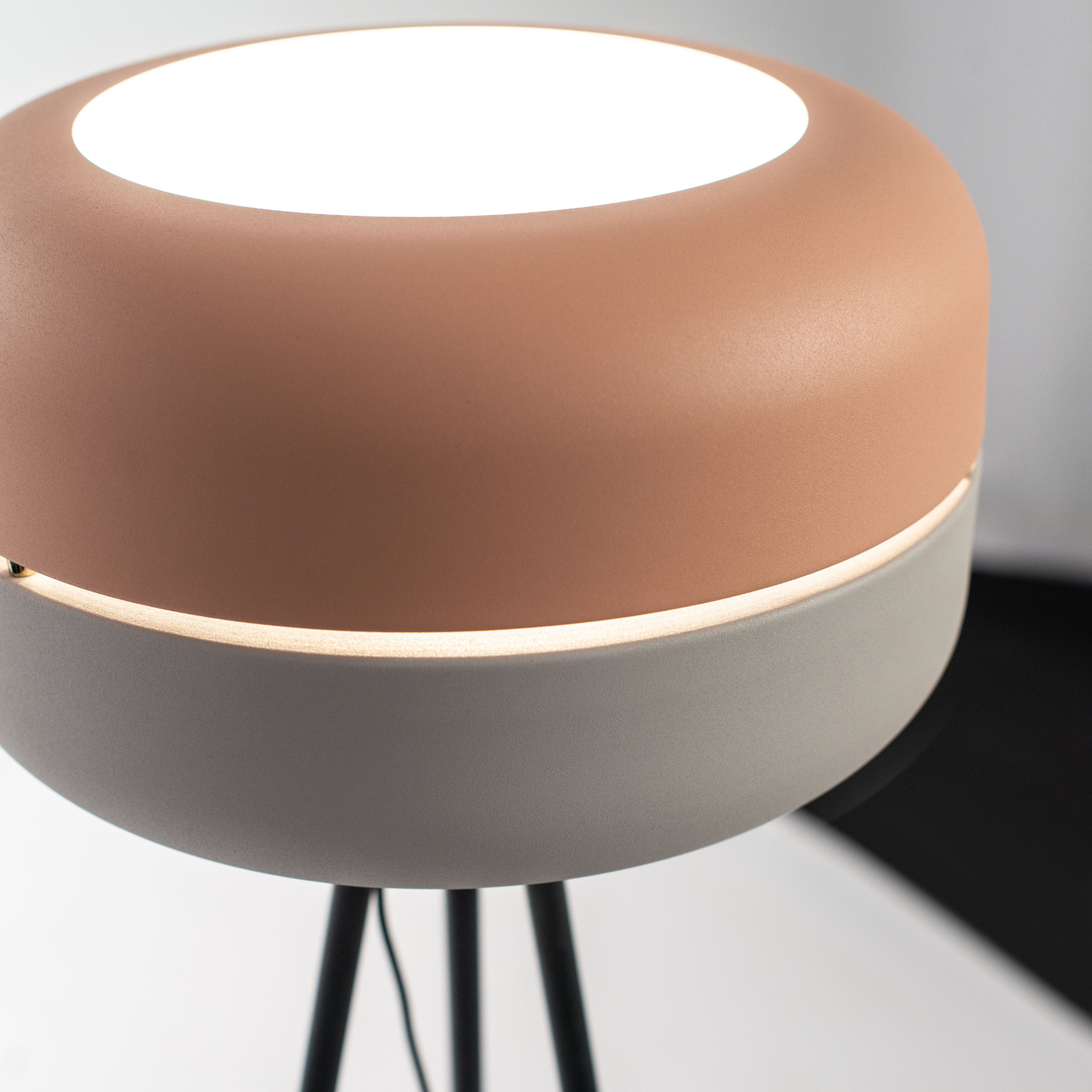 Metal lamp with "Spica" lampshade, floor, table and hanging