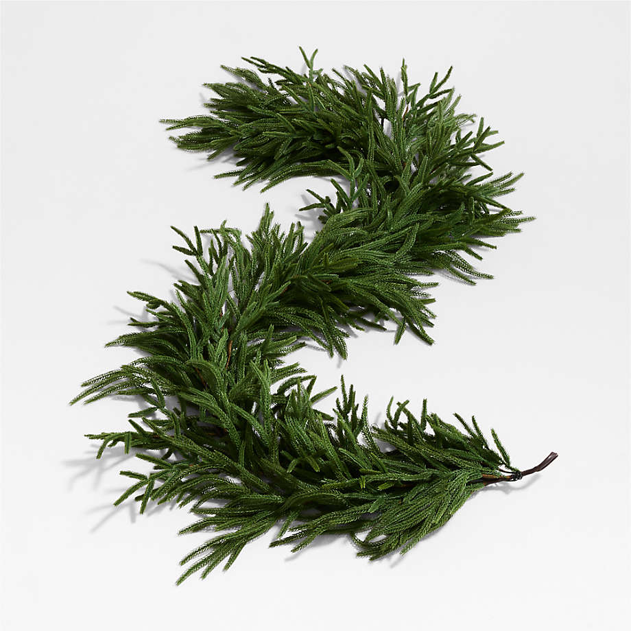 Norfolk Pine "Pattyx" Christmas Wreath in Real Touch PE, 270 cm