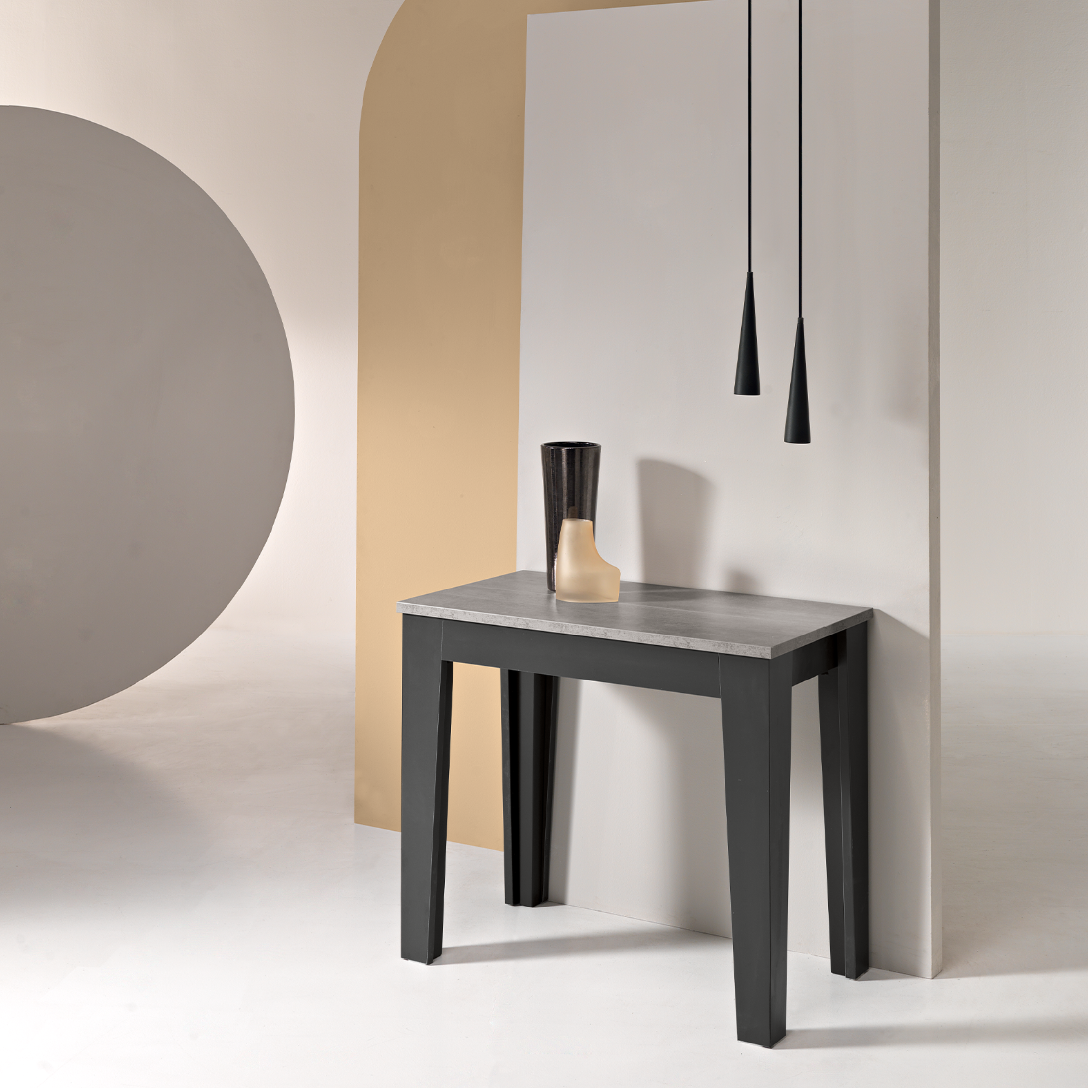 Functional and versatile "Heidi" extendable console table