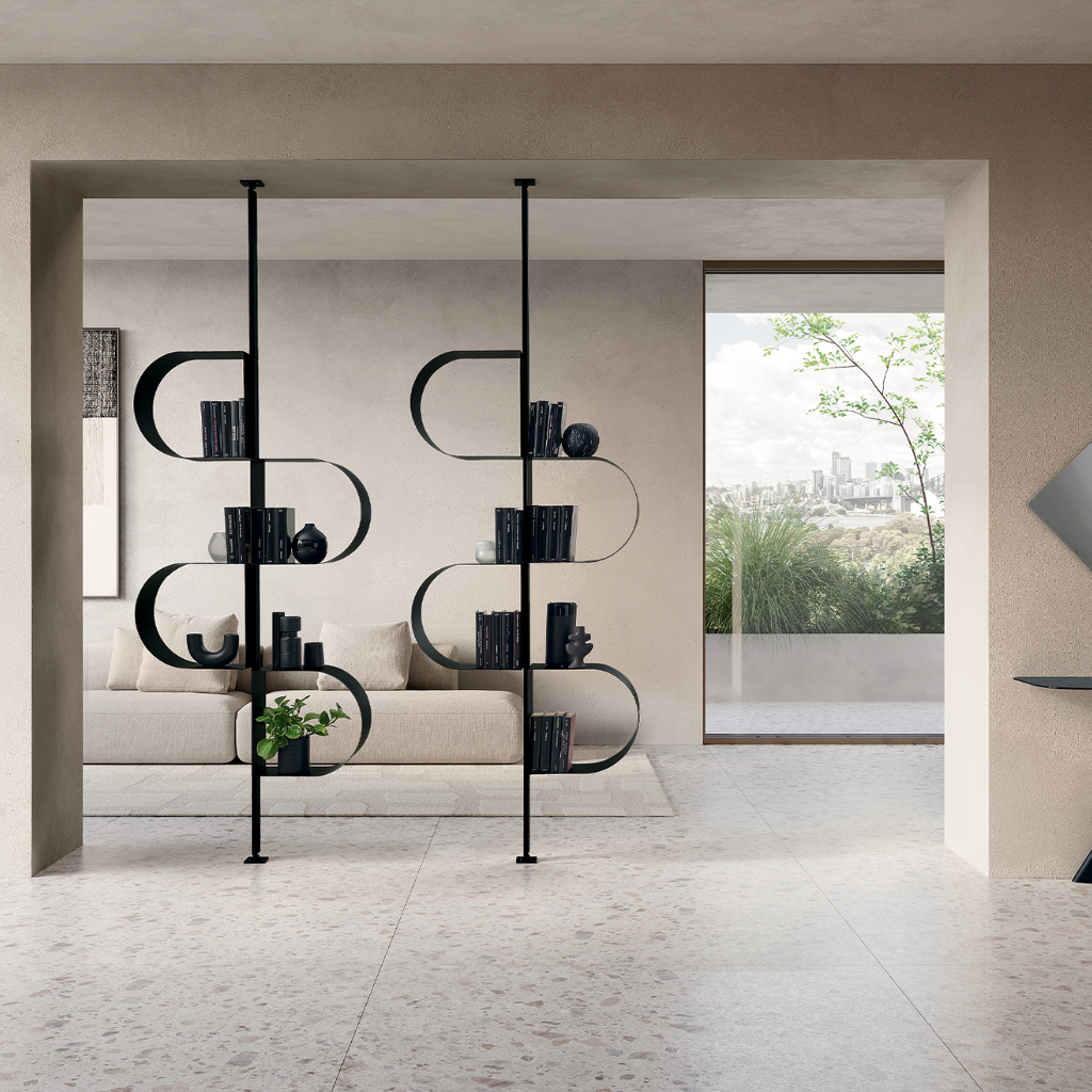 "Trama" vertical bookcase in painted metal with adjustable foot for ceiling mounting