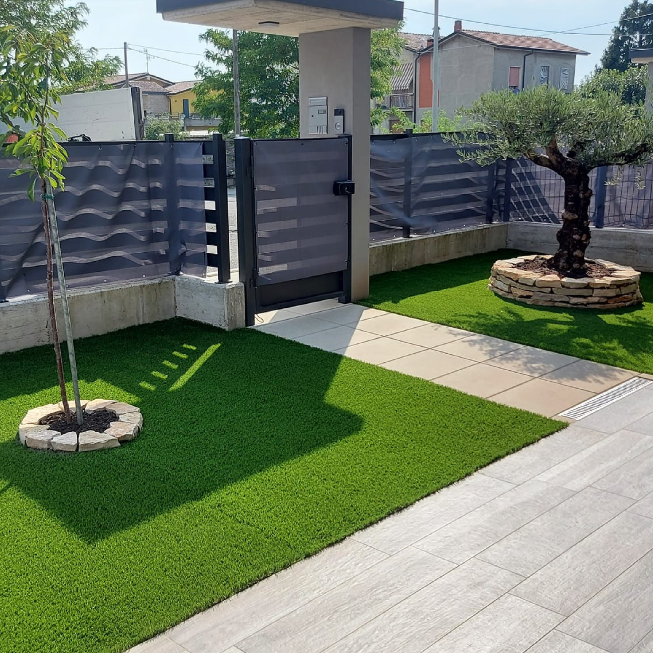 "Happes" green synthetic grass for the garden, high-quality draining turf