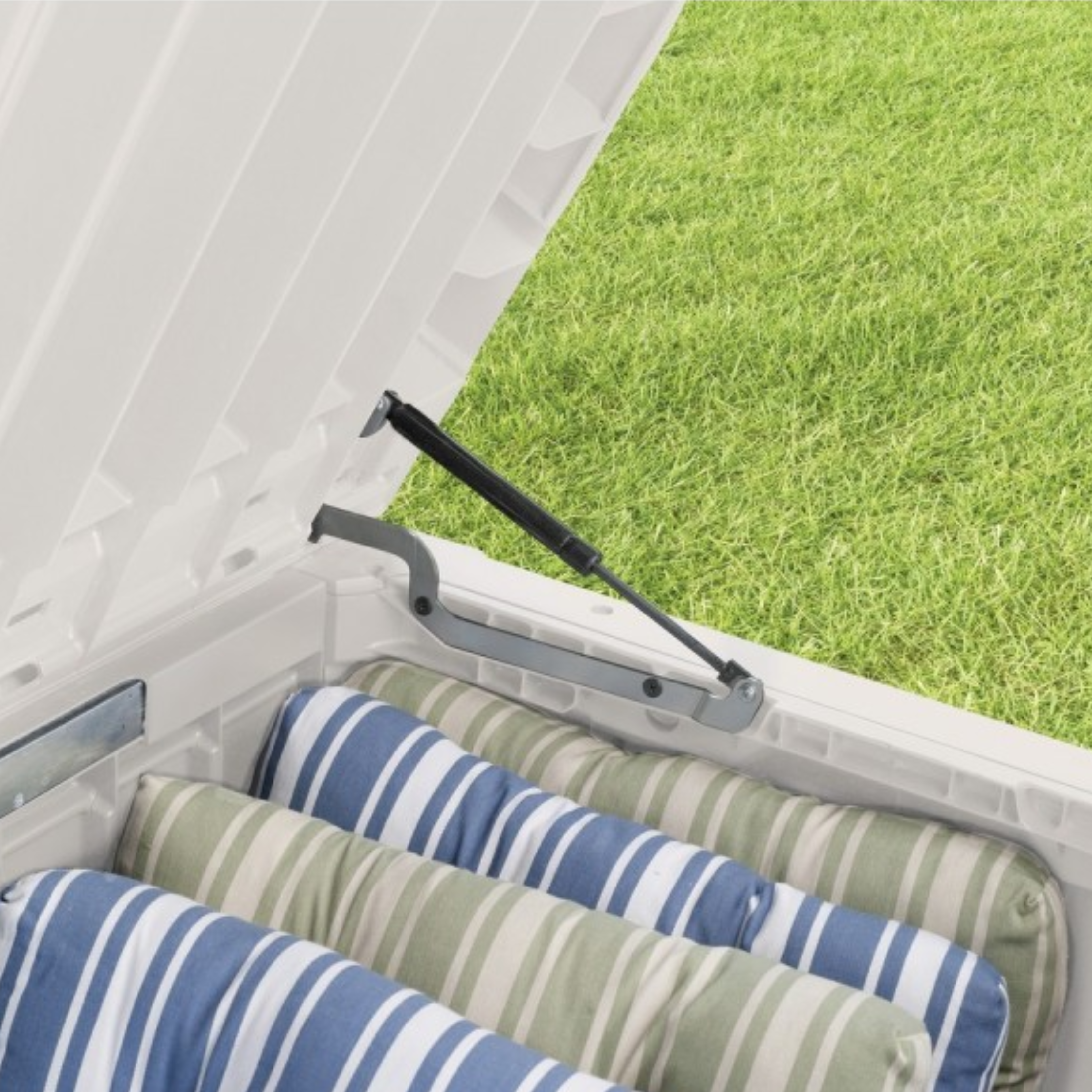 "Bright" large outdoor trunk in wood-effect resin, 145x69.7 cm, 60.3 cm high