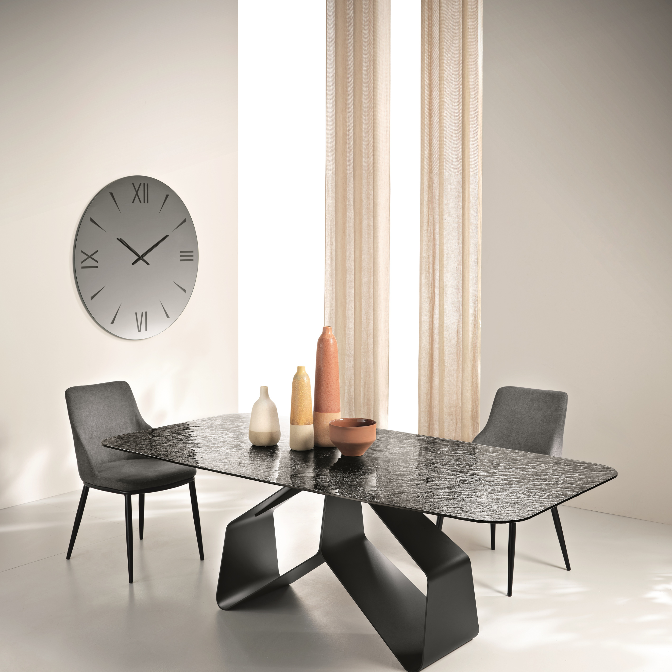 Fixed modern table "Round" with smoked hammered glass top and painted metal base, 210x110 cm, 75 cm high