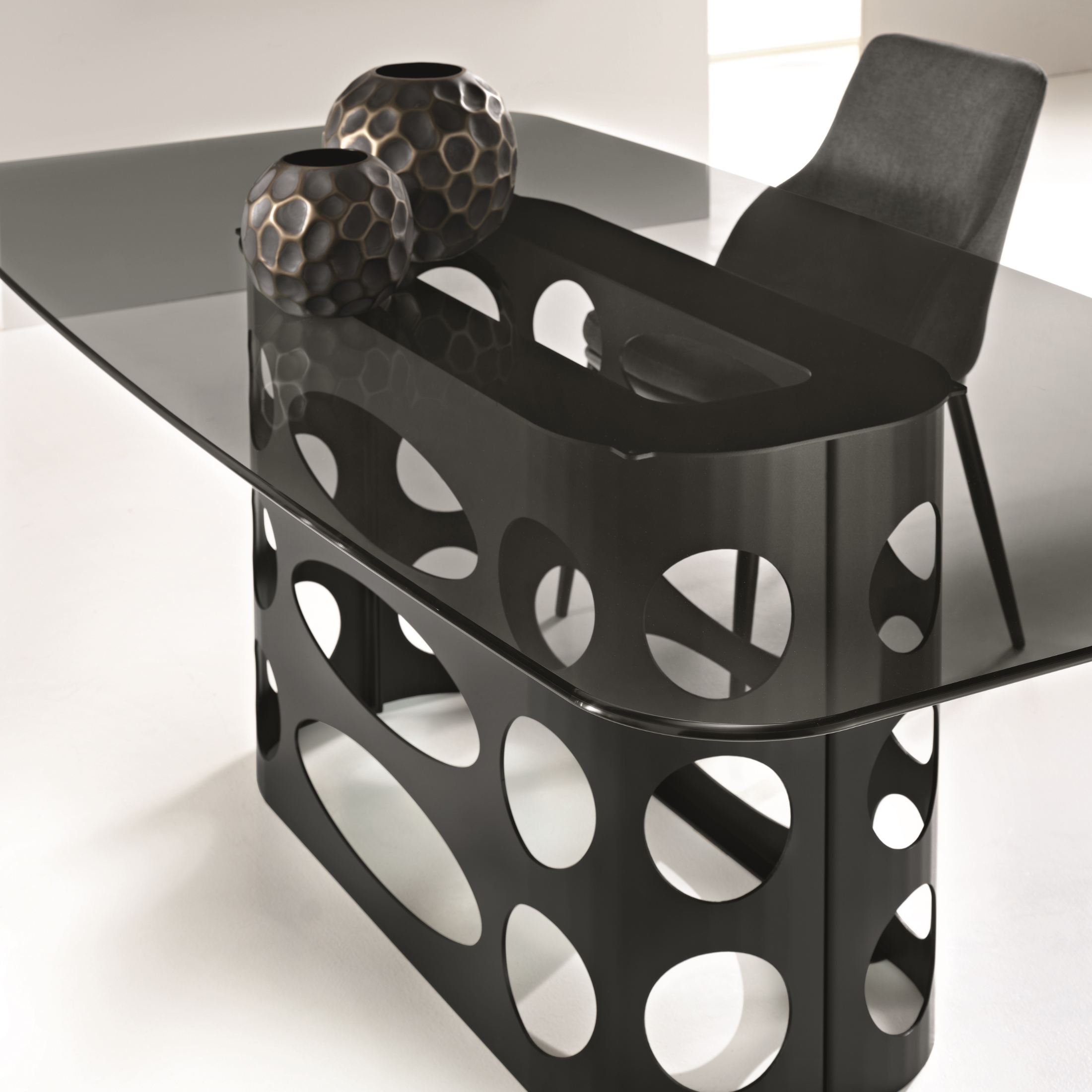 "Unico" modern fixed table in smooth transparent smoked glass and painted metal base 210x110 cm 75h