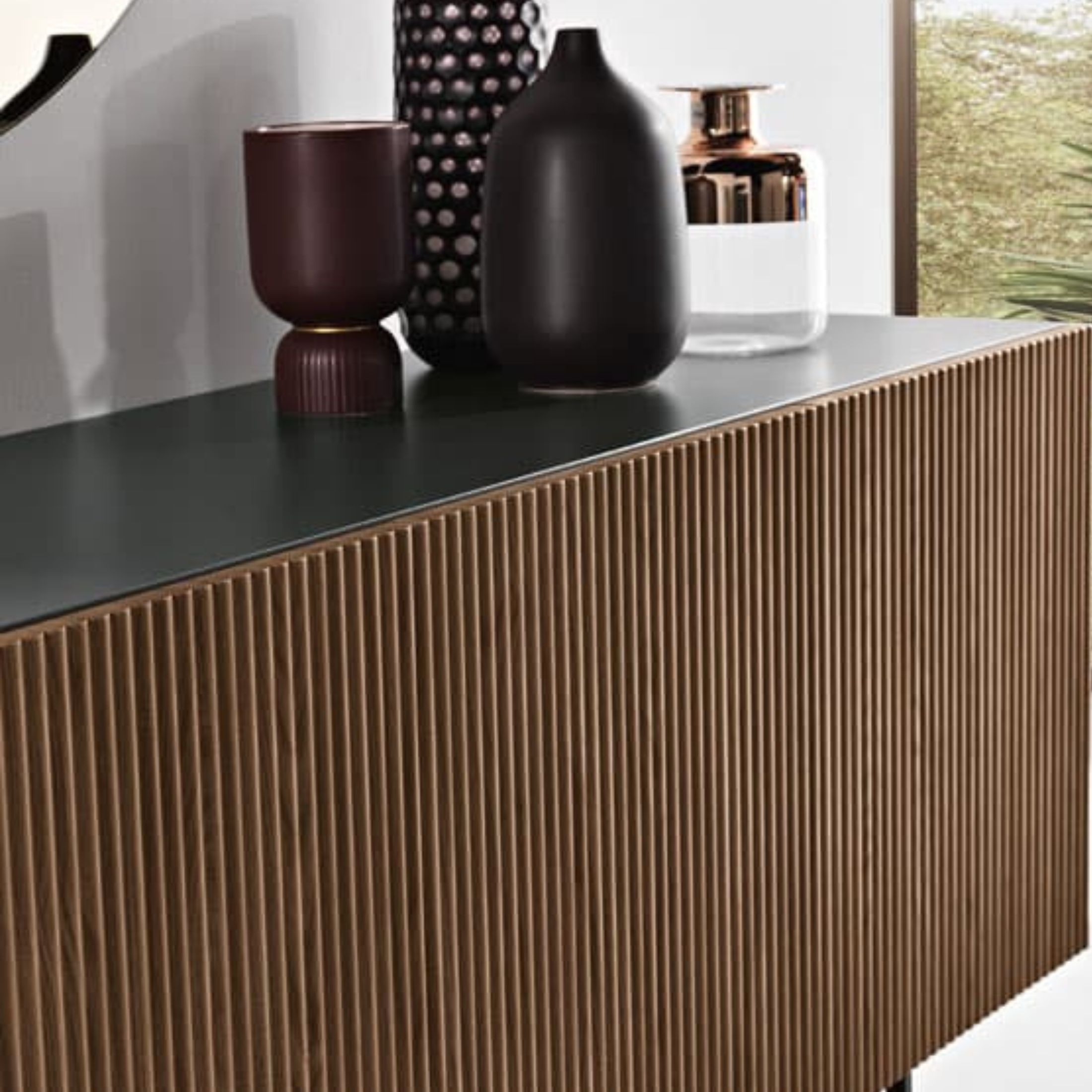 Modern sideboard "Marina" ready assembled, 3 doors in lacquered wood with 2 feet, 180x50 cm, 80h
