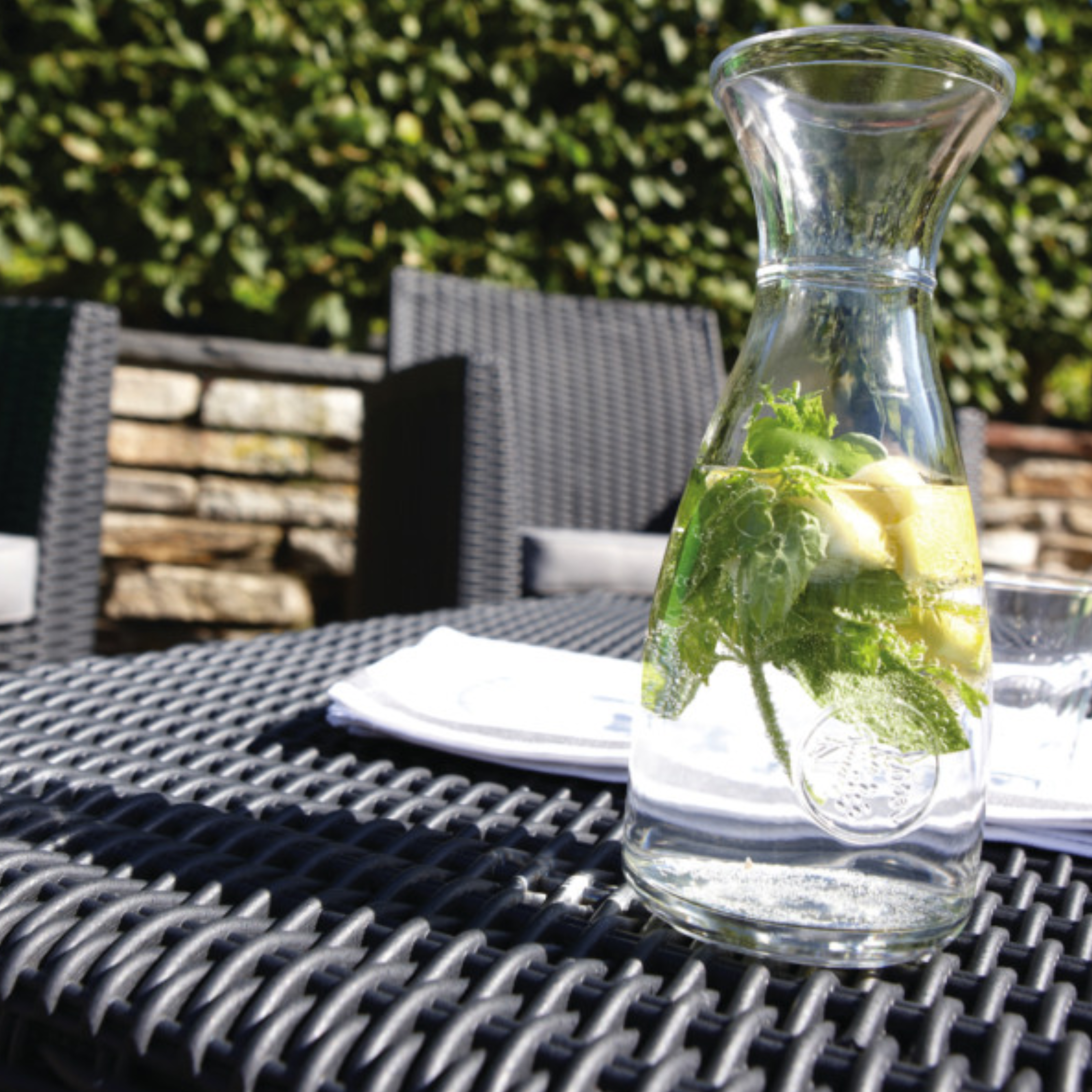 "Mia Lounge" garden lounge set: sofa, 2 armchairs, and coffee table