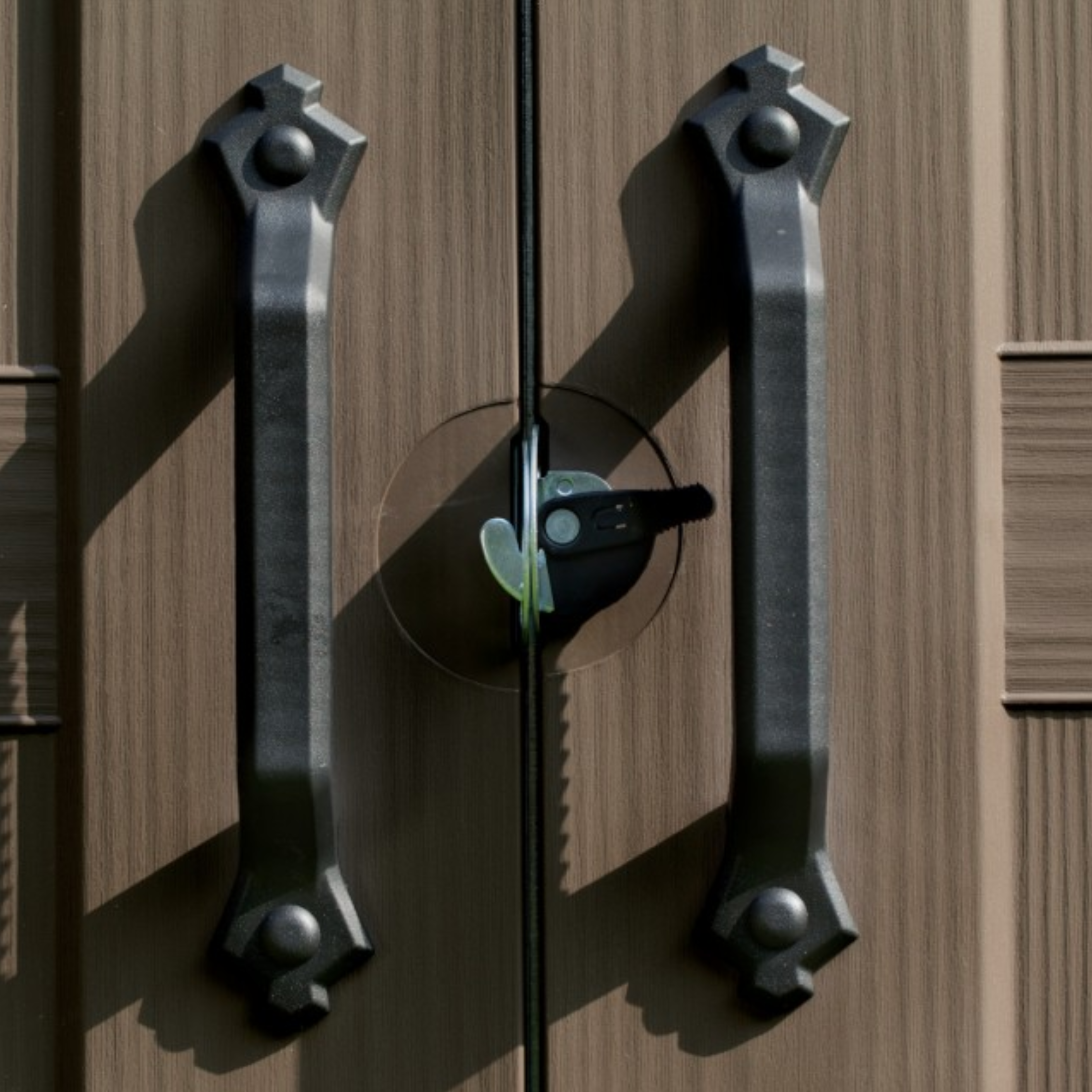 "Sunrise" resin garden shed with floor and internal shelves