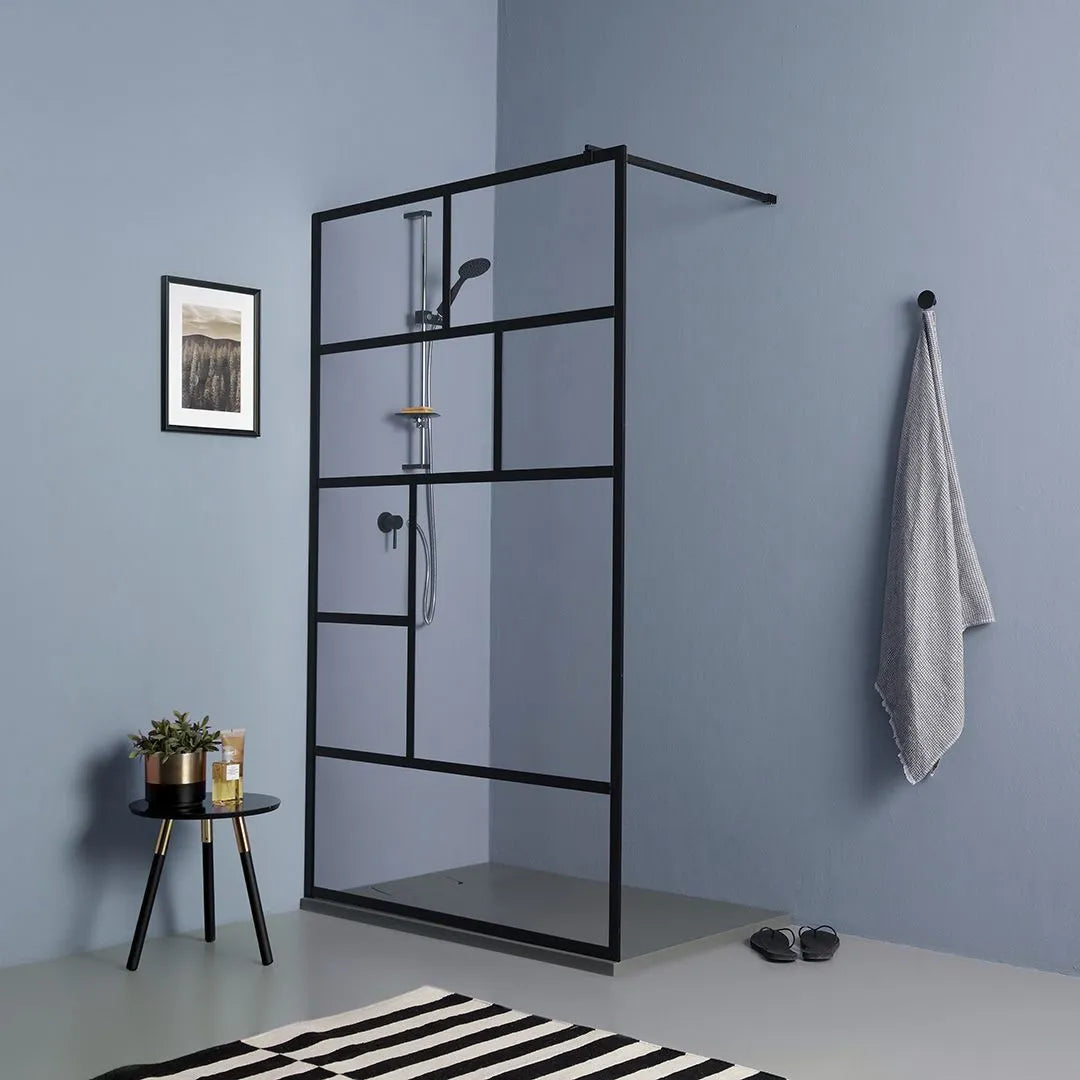 Modern "Walk" bathroom shower wall in clear glass and matt black frame