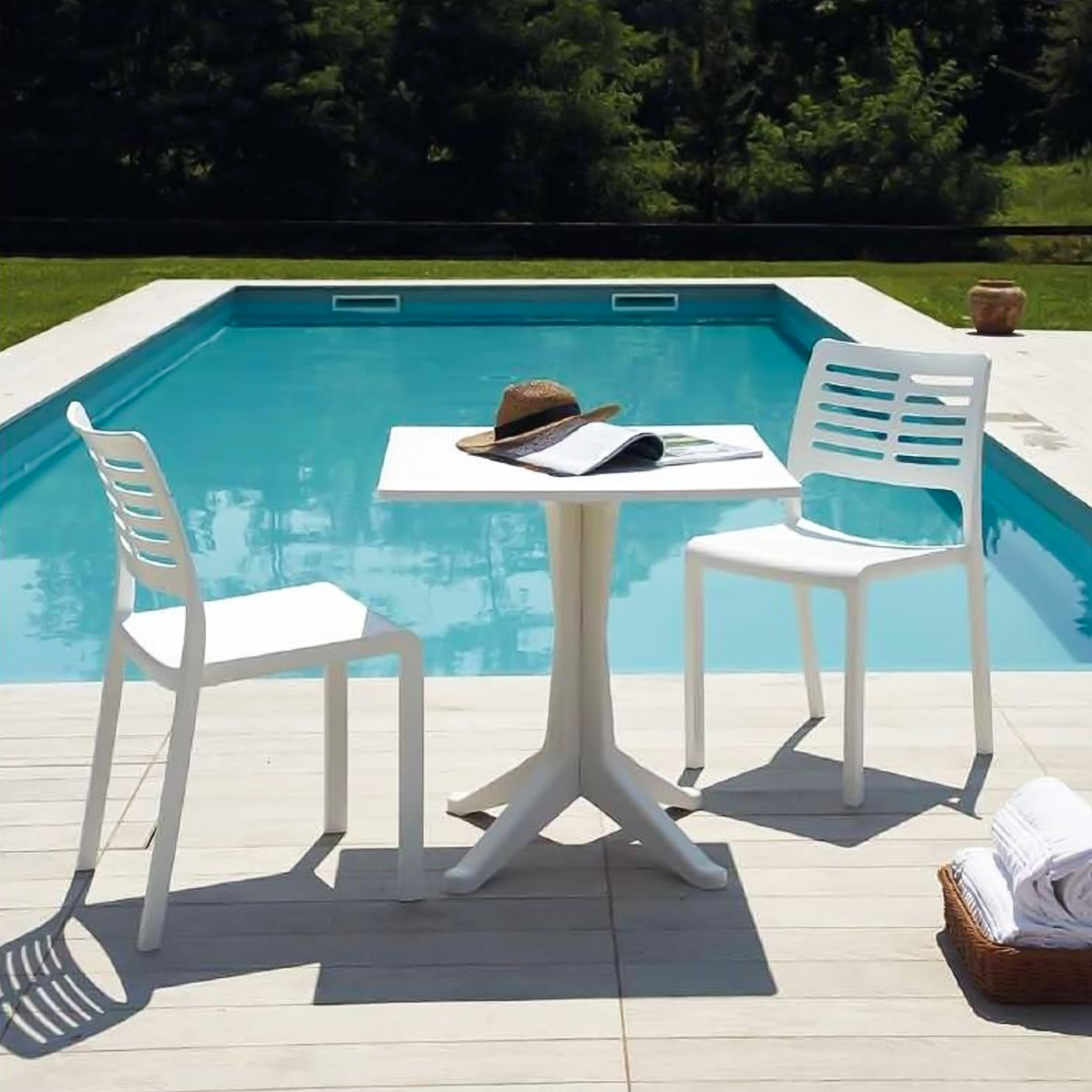 Sedia in resina rattan Borneo da esterno poltrona con braccioli per giardino