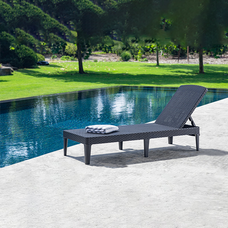 Lettino prendisole in resina con schienale reclinabile per piscina e giardino
