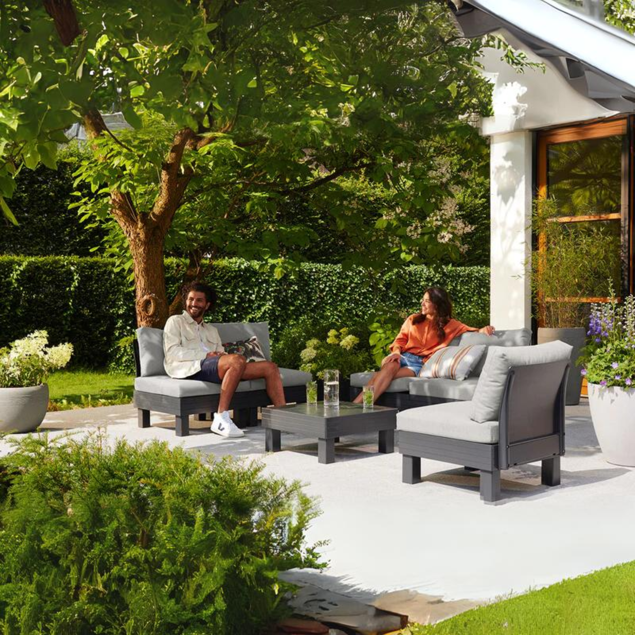 "Elements" 5-seater garden set with a sofa, 2 armchairs, and 1 modular coffee table