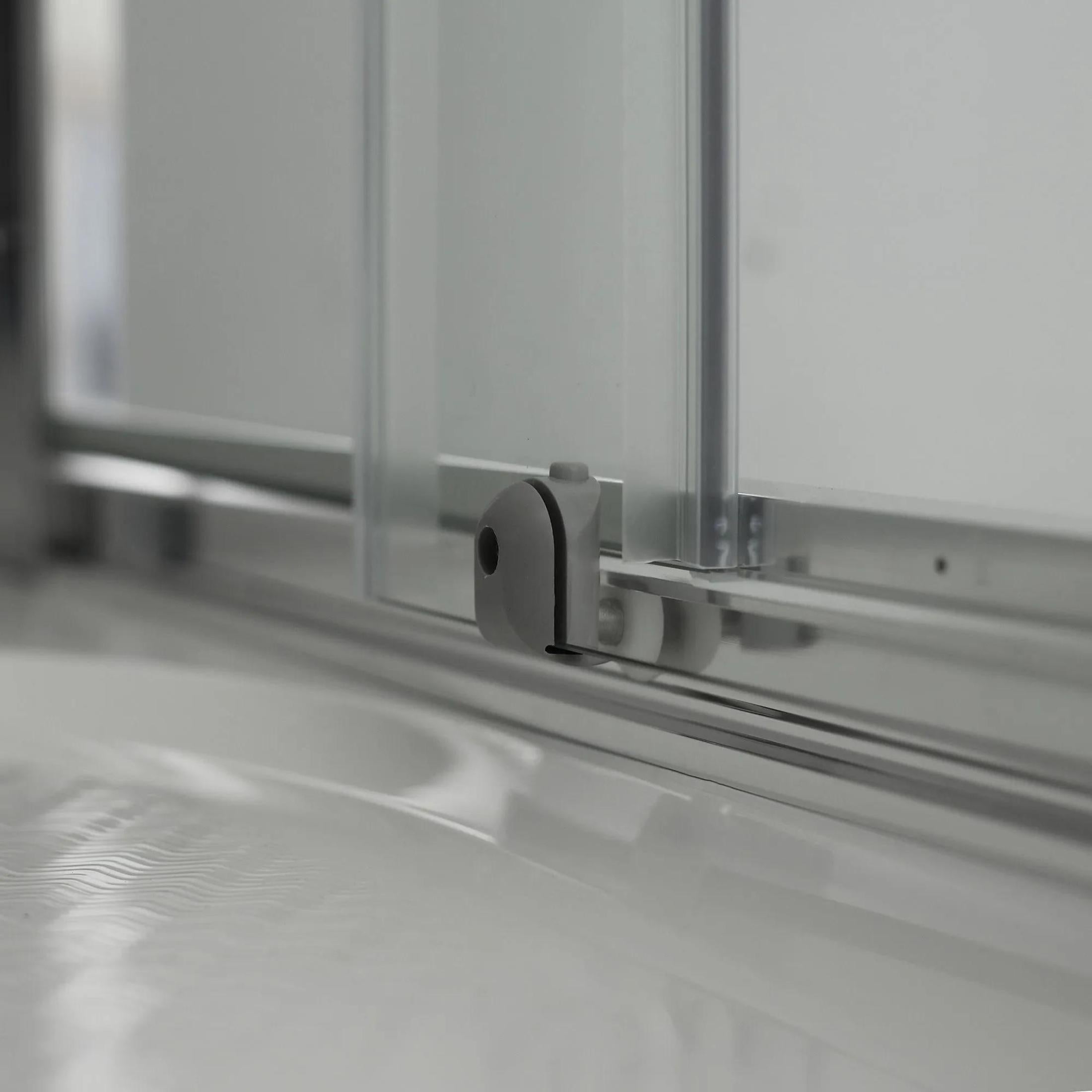 Modern shower enclosure with flat profile "Ferrara Two" in tempered glass and aluminum