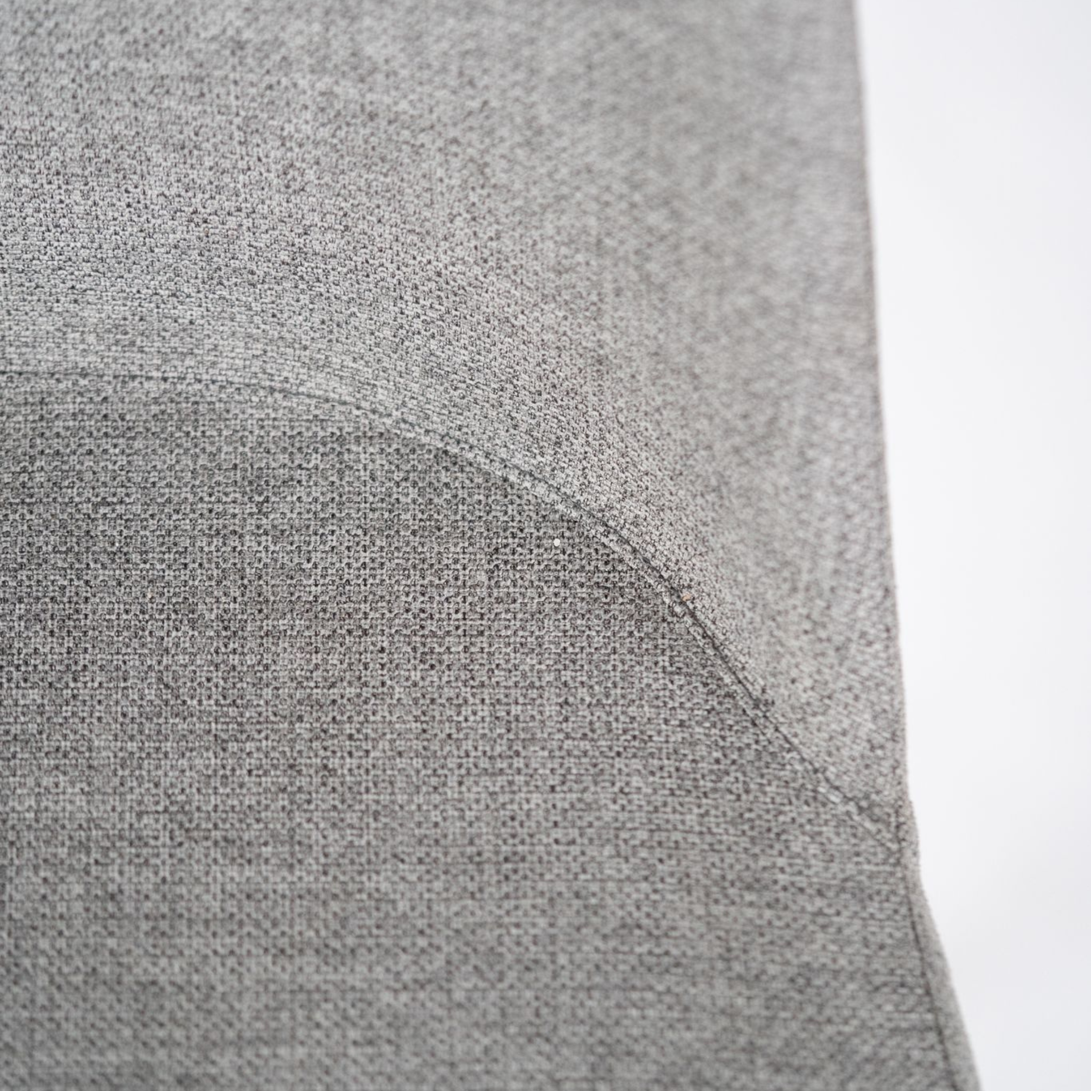 Set of modern "Giglio" fabric chairs with painted metal legs, 46x55 cm, 85 cm high