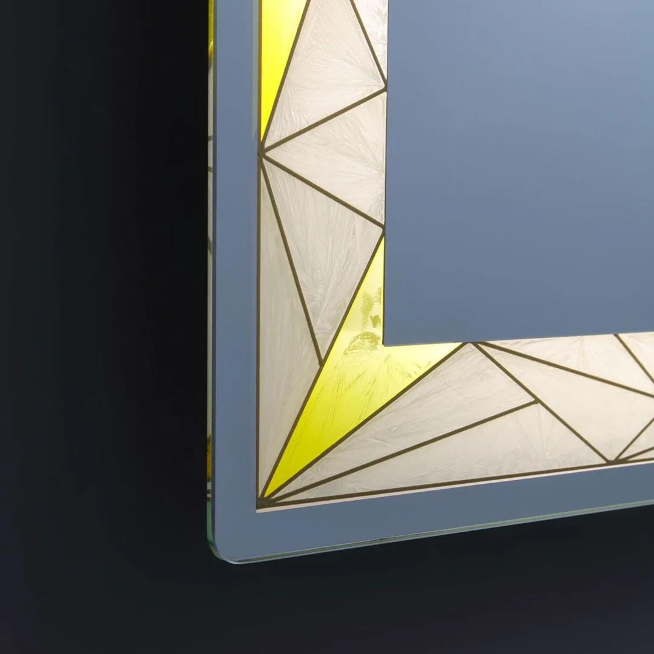 Espejo de pared táctil LED "Mosaic" con inserciones satinadas y de color