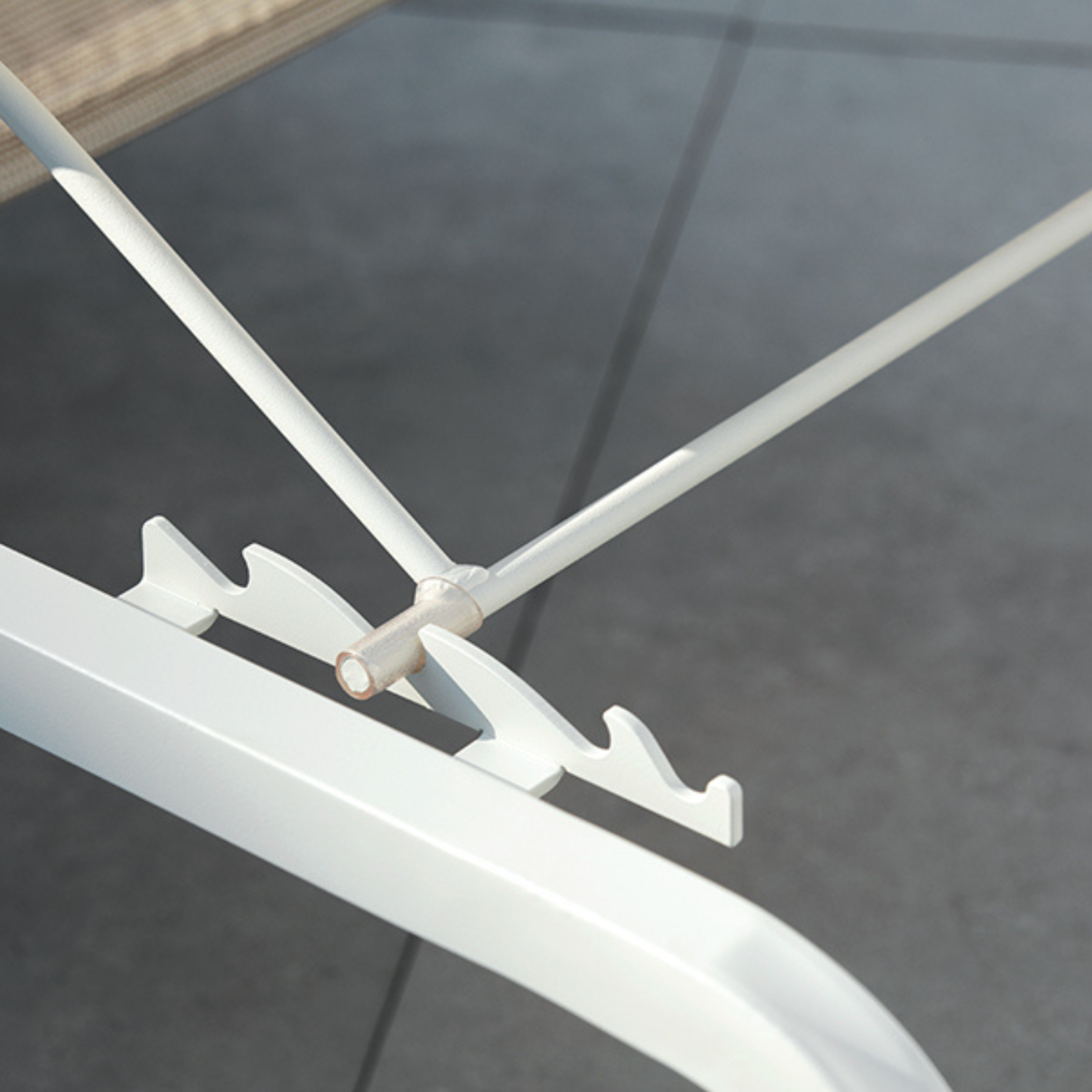 Stackable "Alice4" garden sun lounger in fabric and aluminium, 198x80 cm, 97 cm high