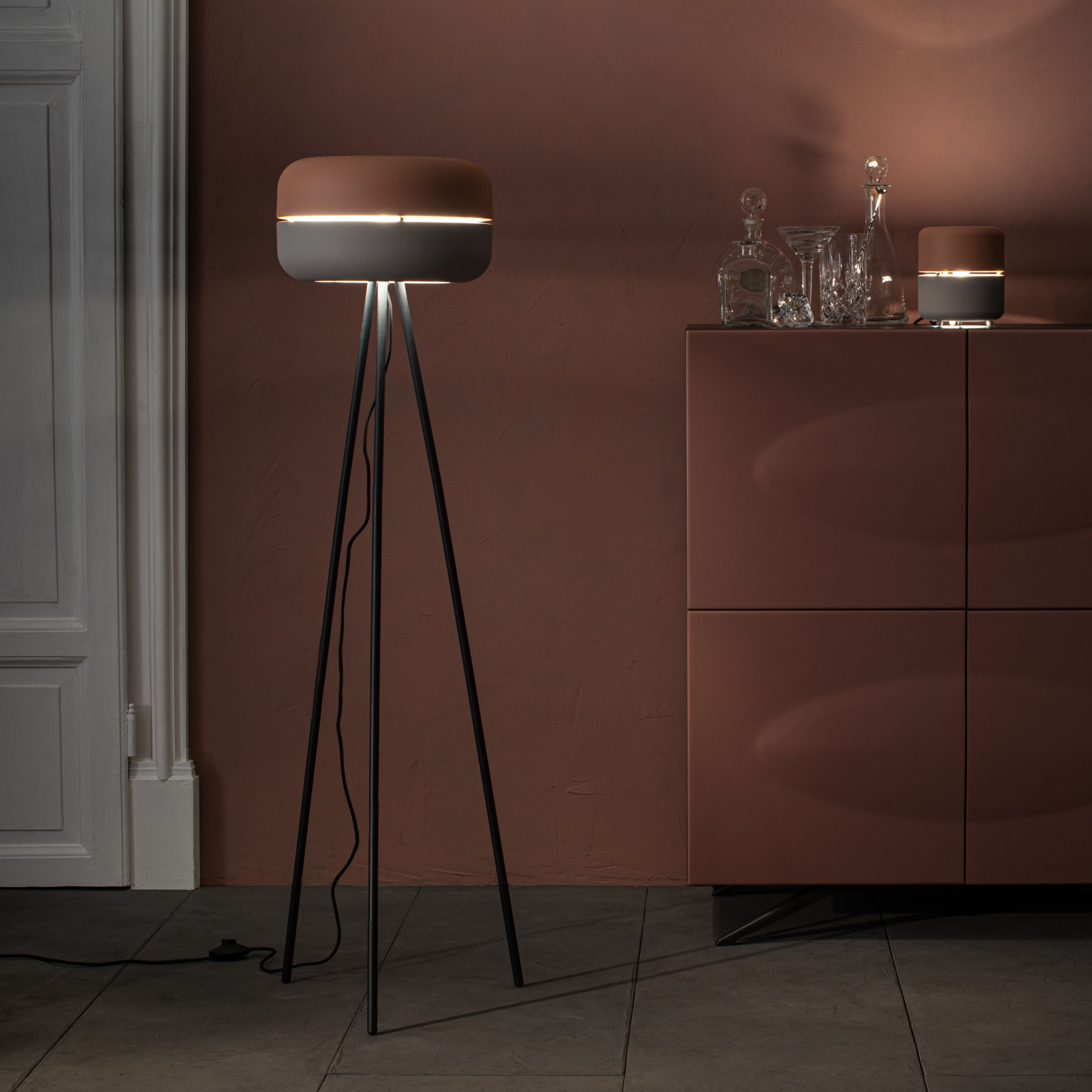 Metal lamp with "Spica" lampshade, floor, table and hanging