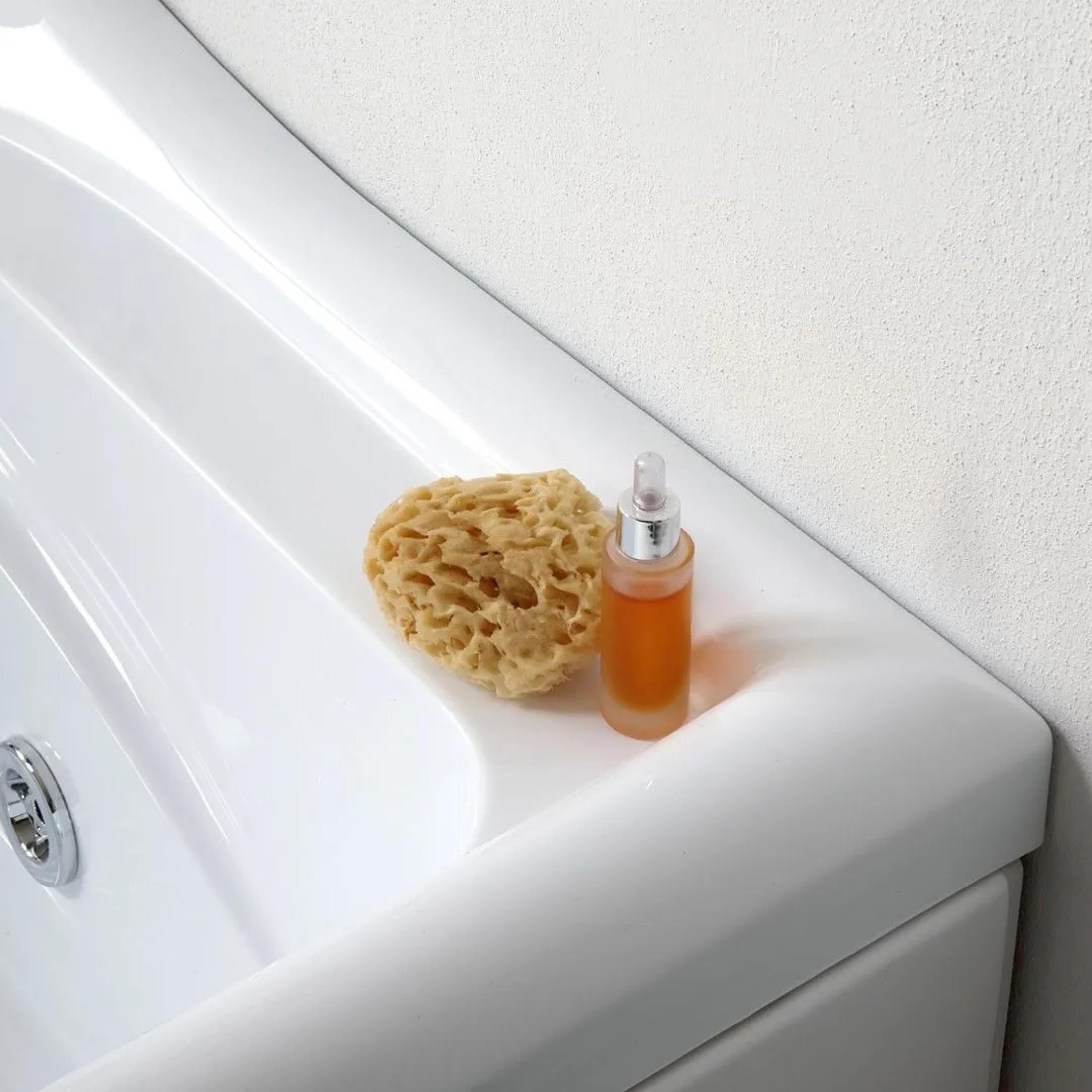 "Doris" corner whirlpool bathtub in white acrylic, 170x78 cm, 65 cm high