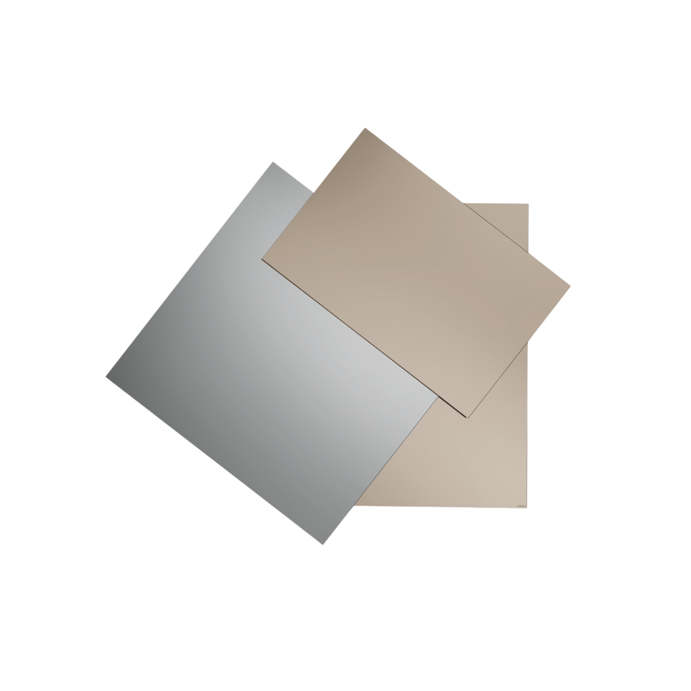 Espejo "Refle" formado por tres placas superpuestas, dos de color bronce y una de color humo.