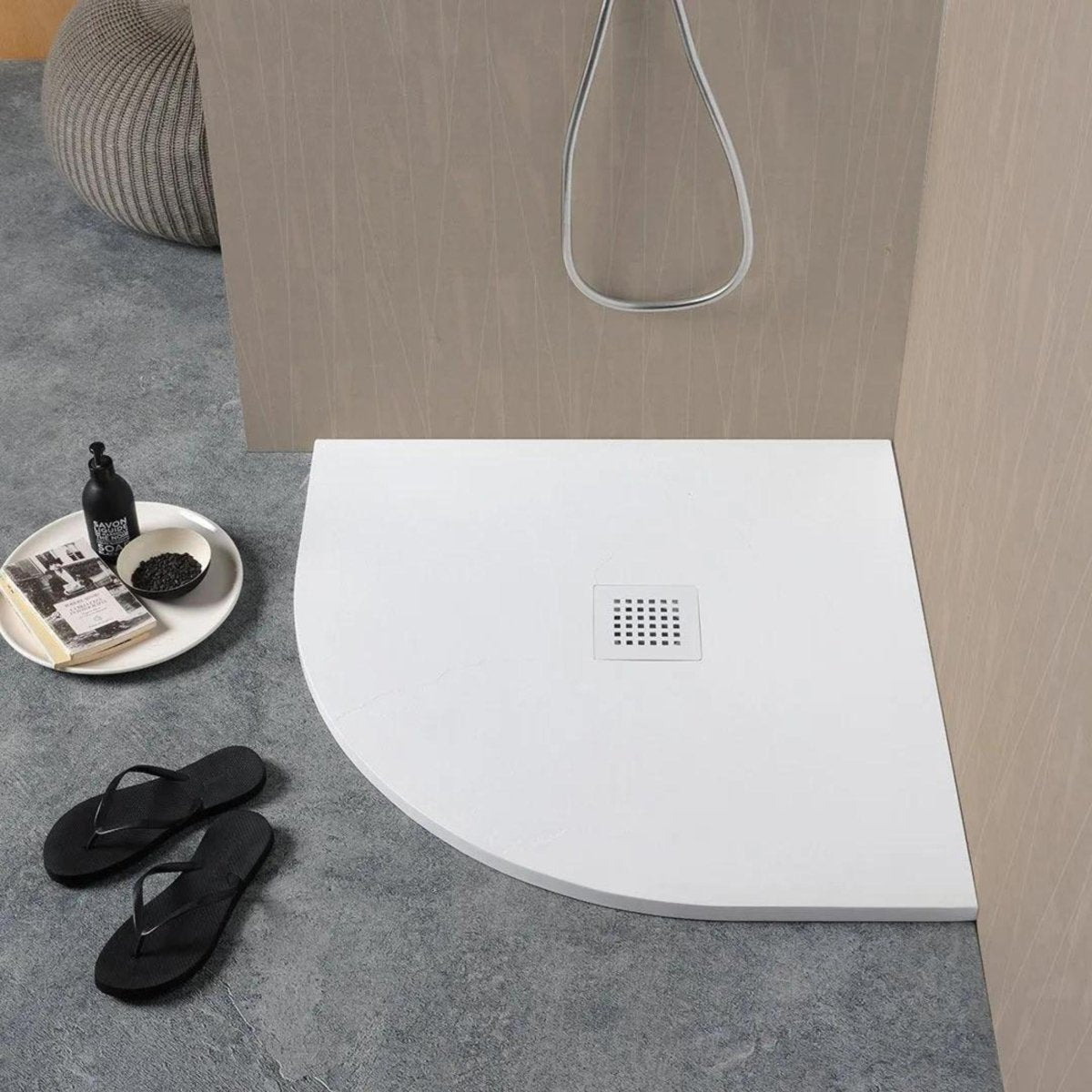 Piatto doccia semicircolare "Milano" in resina effetto pietra antiscivolo - MondoViro