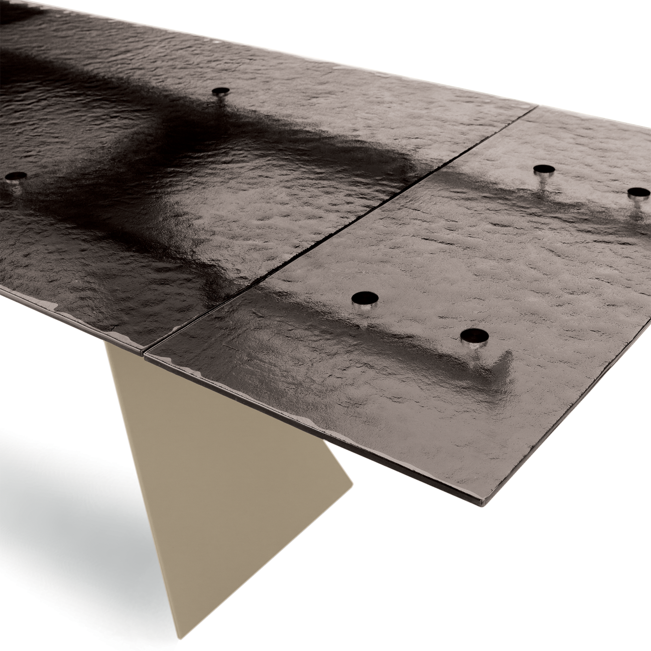 "Rubino" extendable dining table with hammered glass top