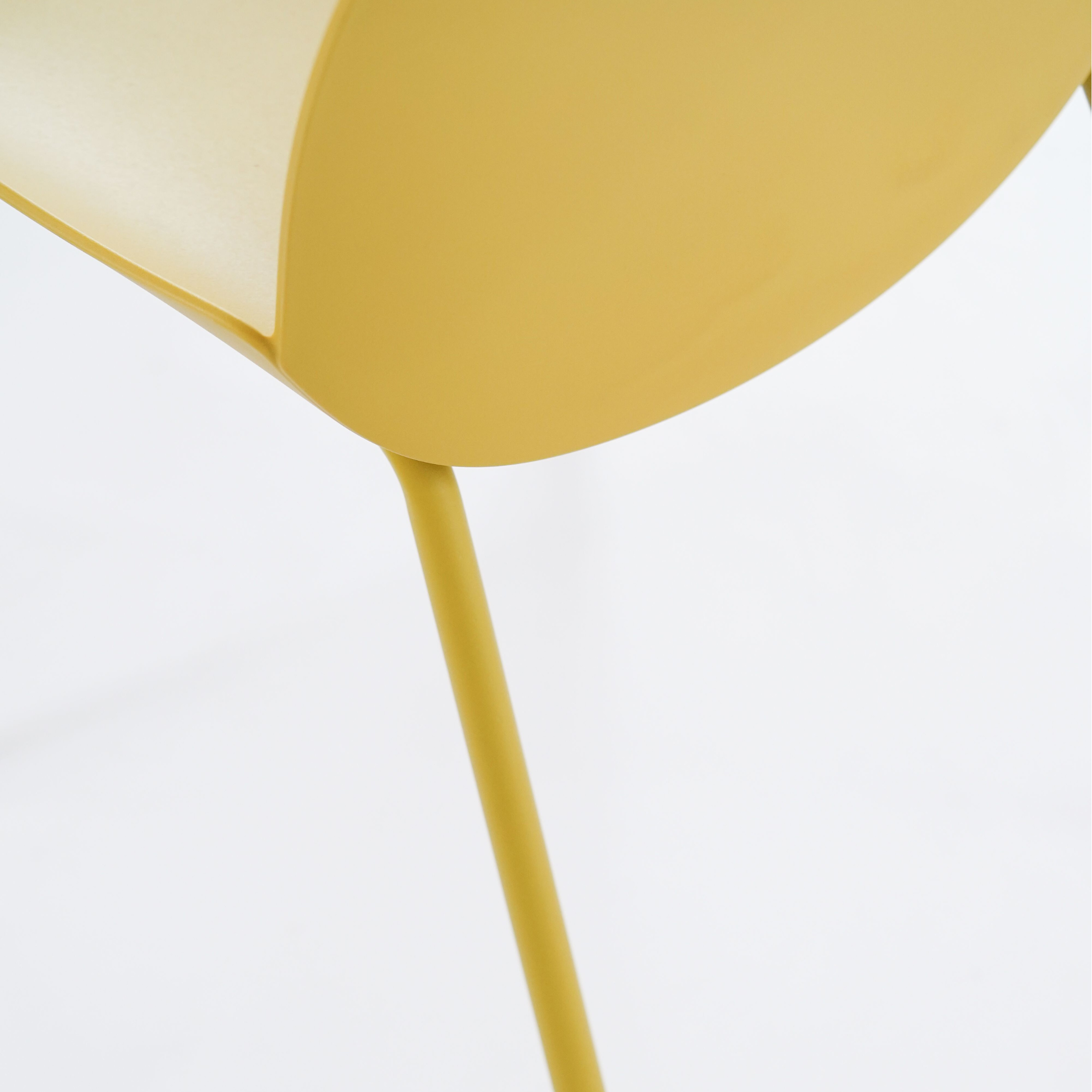 Set of modern "Azzurra" polypropylene chairs with painted metal frame for the living room