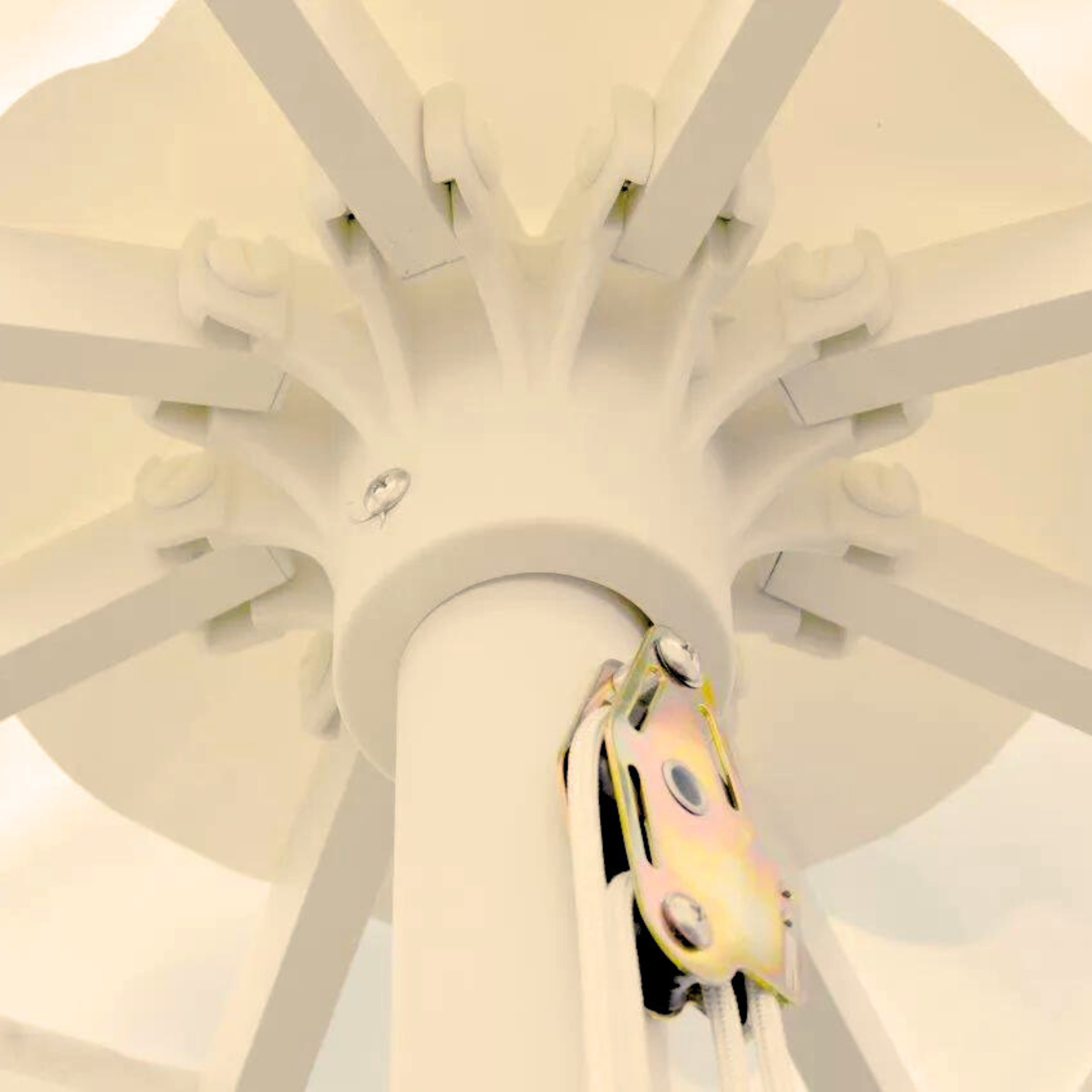 Modern "Corallo Classic" umbrella with white central pole