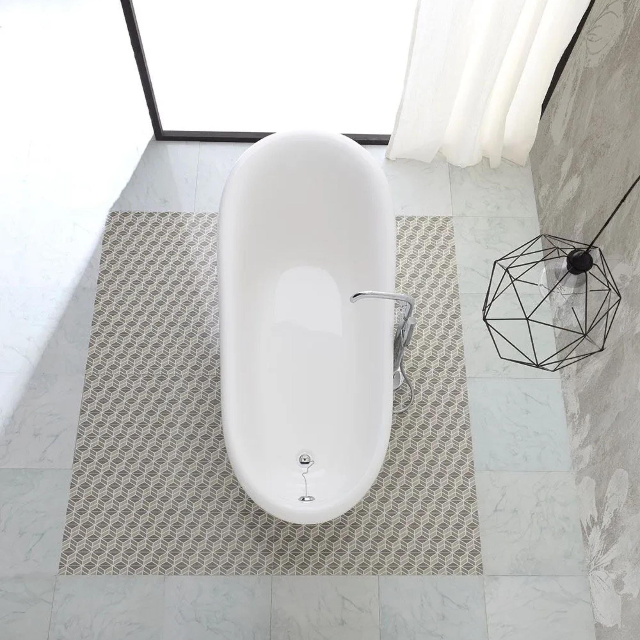 Classic freestanding bathtub "Romanza" in recomposed marble 168x76 cm 55h