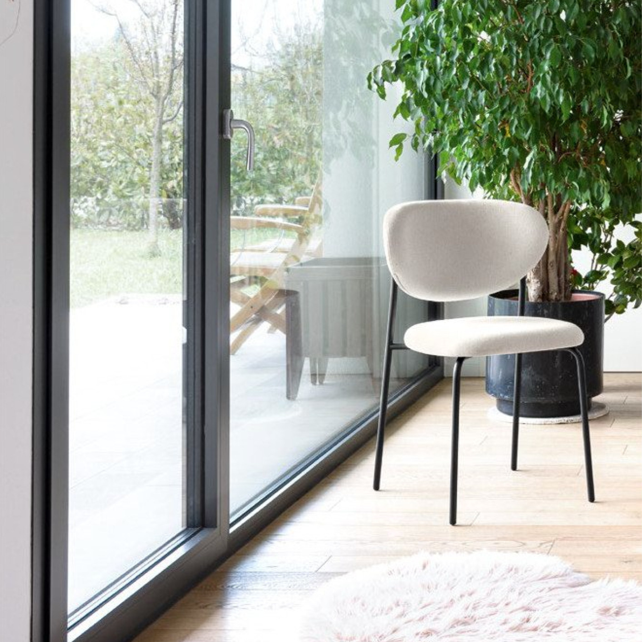 Set of modern living room chairs "Cozy" with padded seat and back cm 50x54 80.5h