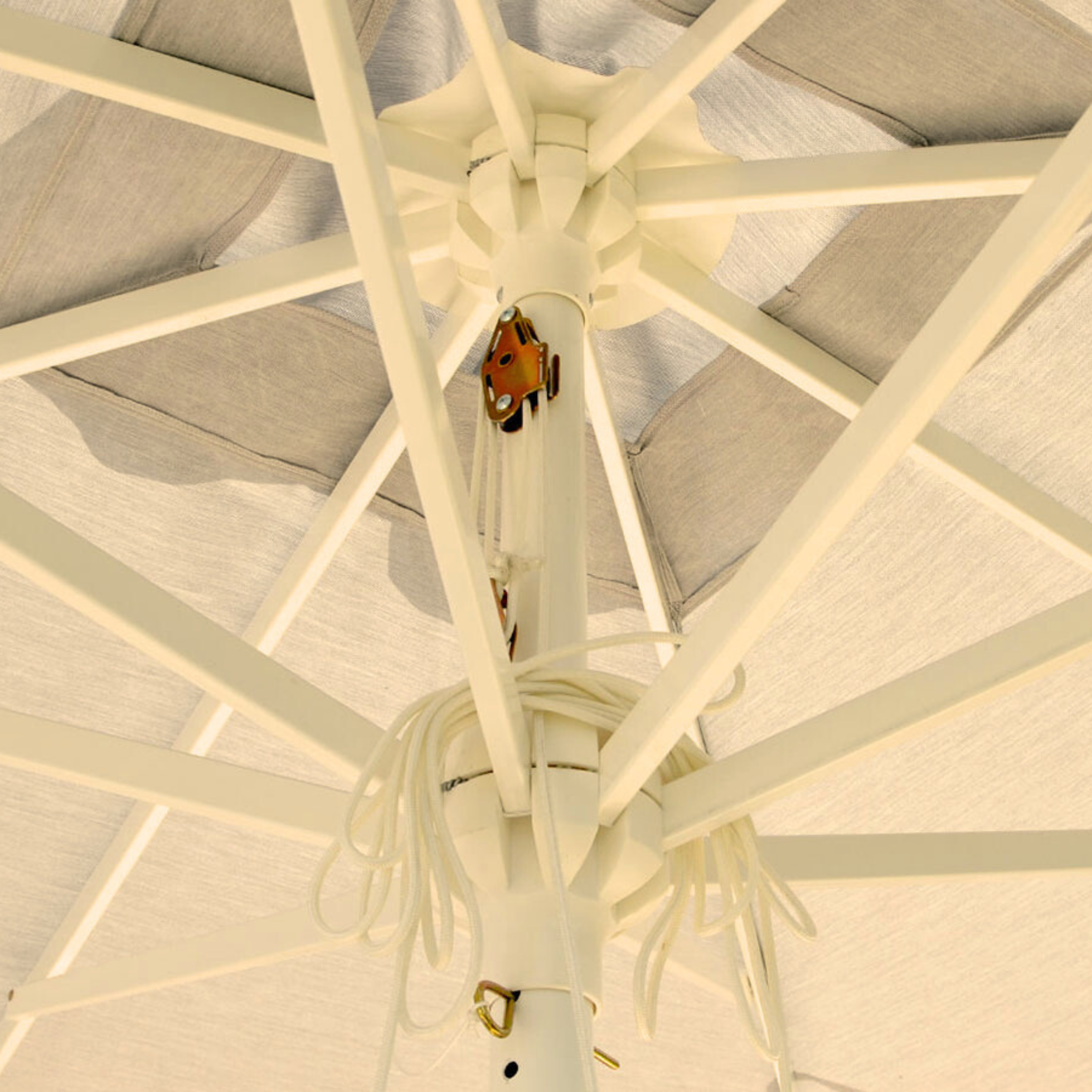 Modern "Zaffiro Classic" umbrella with white central pole