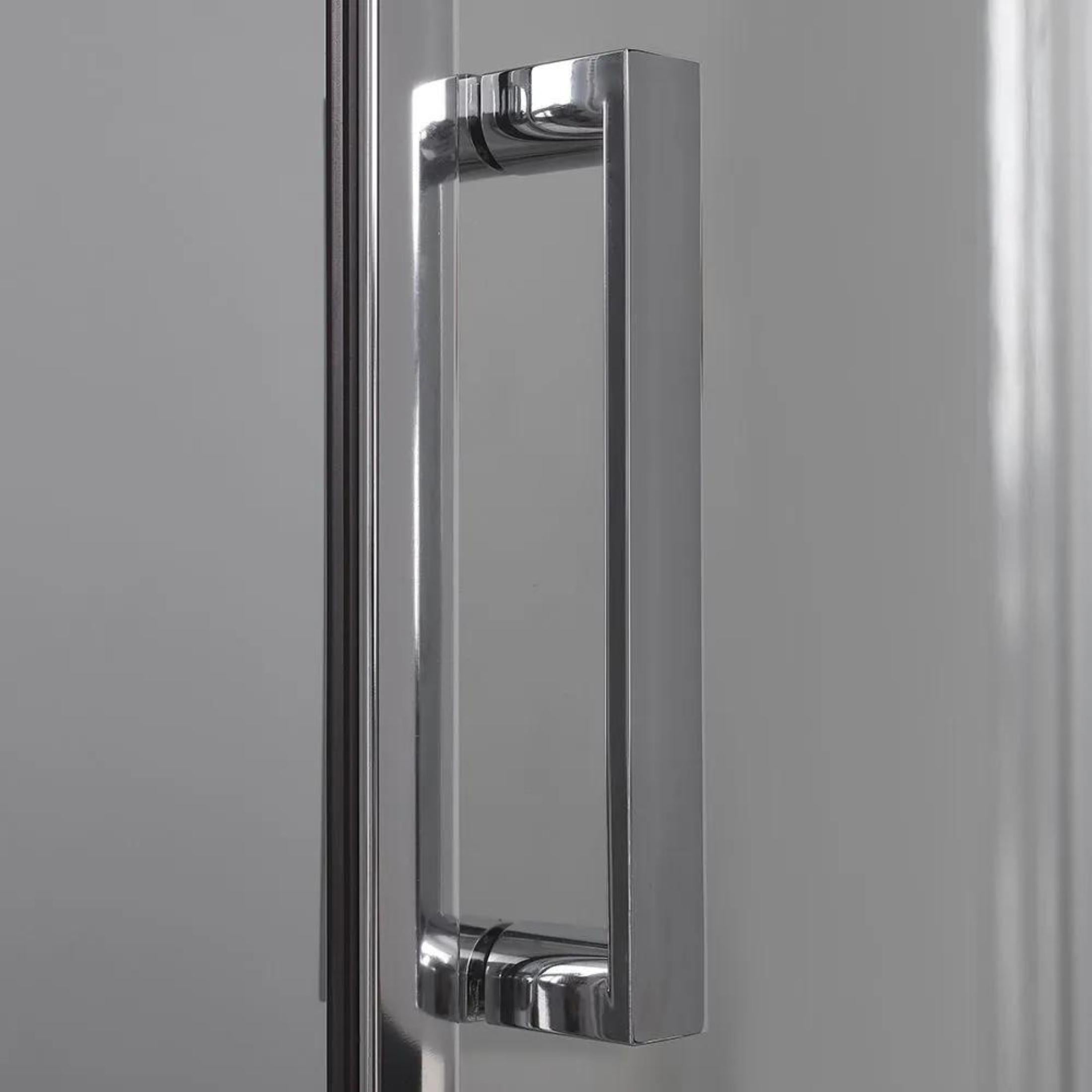 Niche shower with "Genova" sliding door in transparent tempered glass, 185 cm high