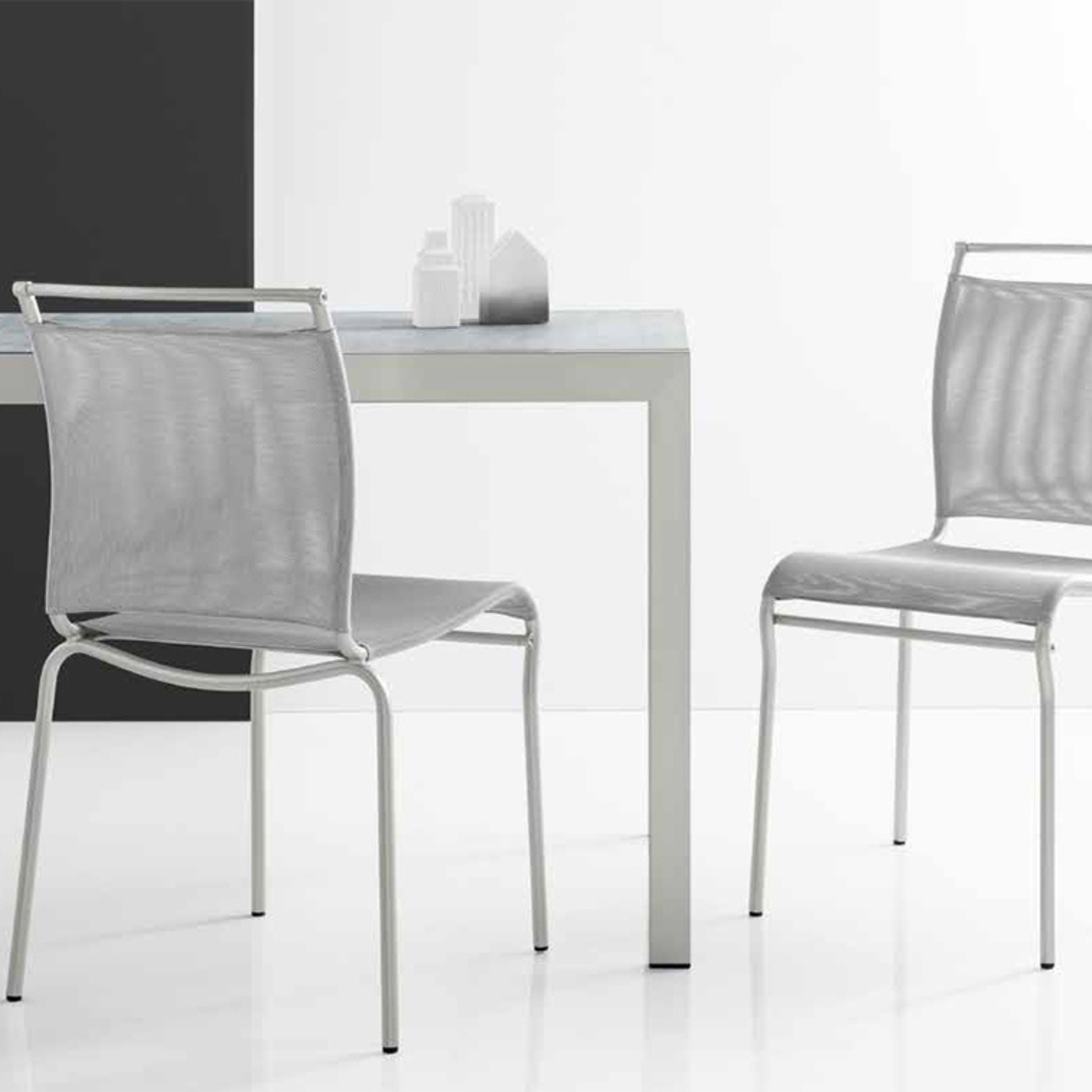 Set of modern "Air" living room chairs in breathable fabric 53x55 cm 84h