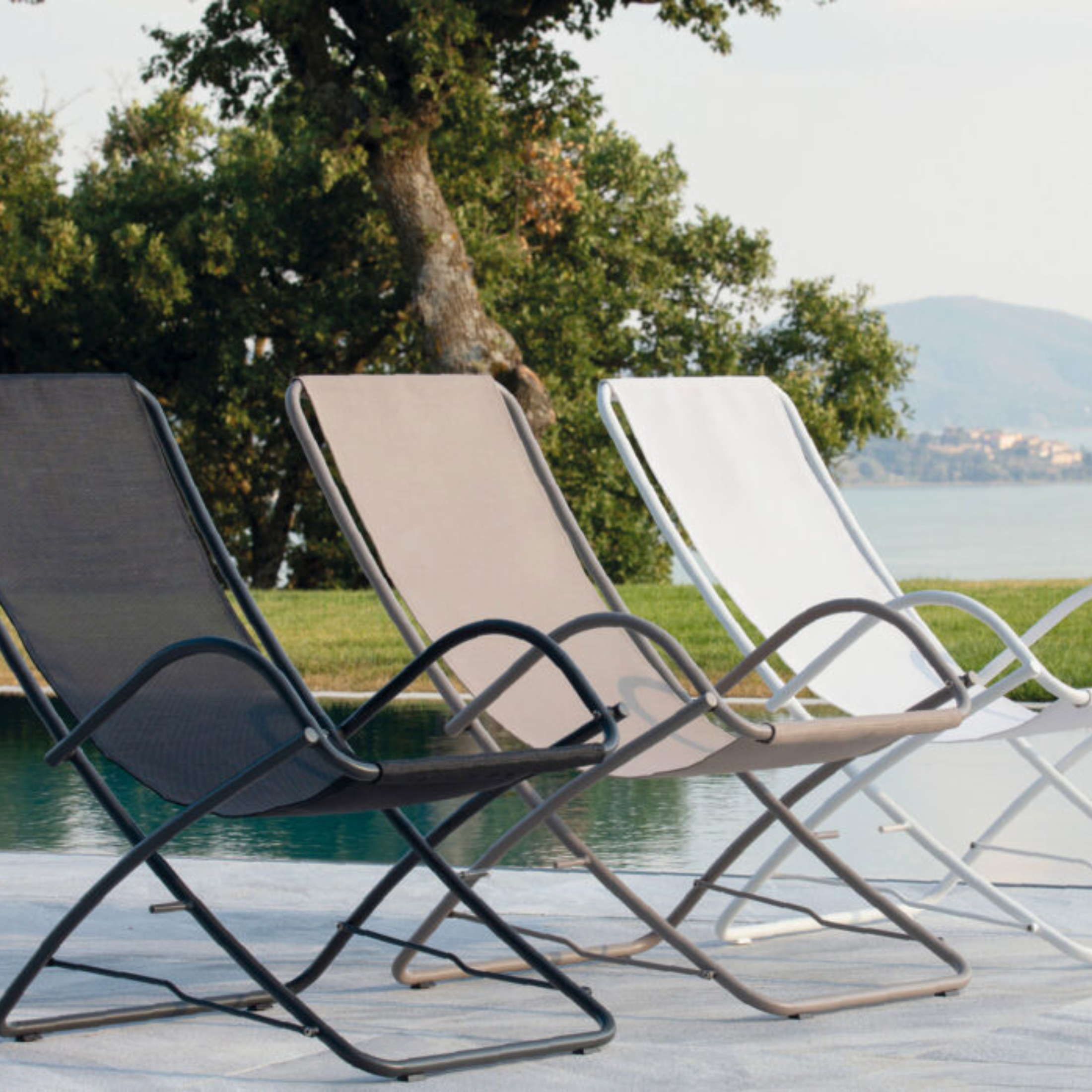 "Park" garden sun lounger in fabric and aluminium, 64x97.5 cm, 93h