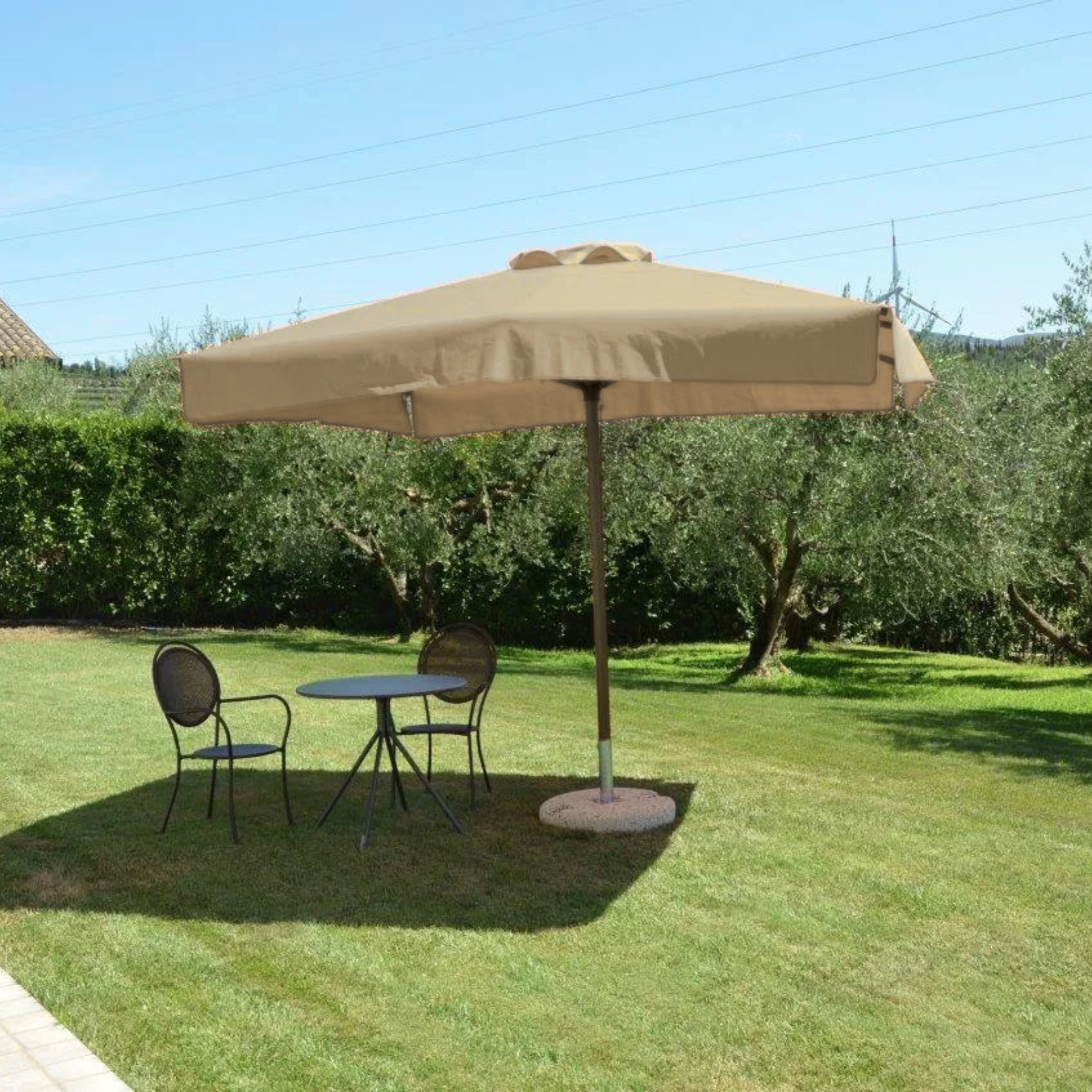 Modern "Corallo Glamour" umbrella with oak-effect central pole