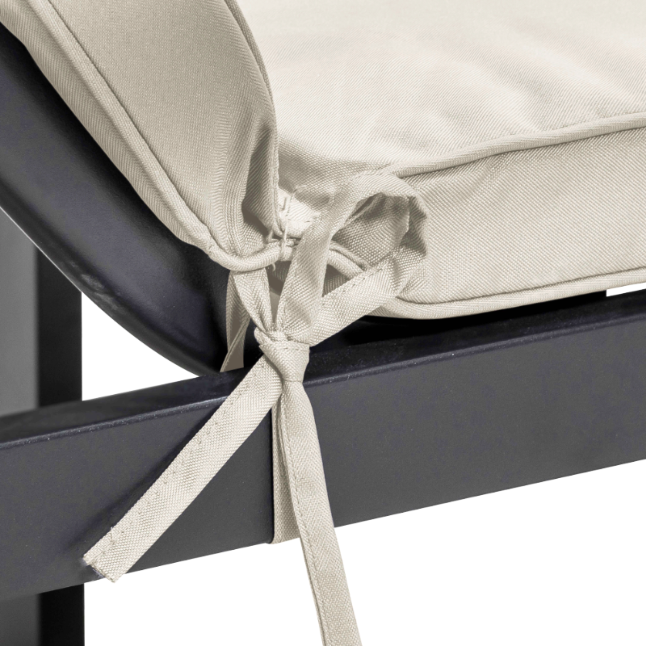 Removable and water-repellent cot cushion with zip and laces