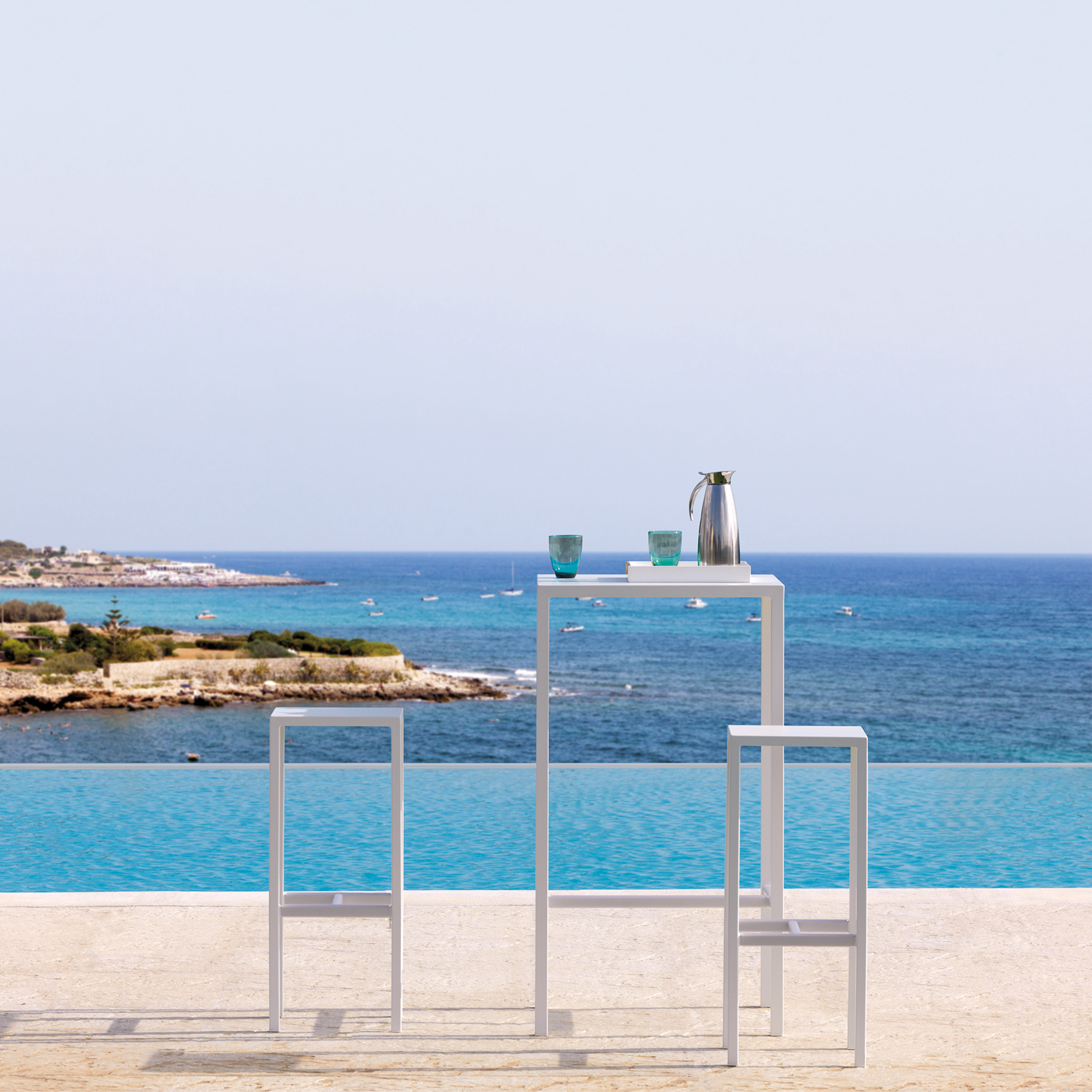 Modern garden high table set + 2 "Seaside" metal stools, 60x60 cm, 110 cm high.