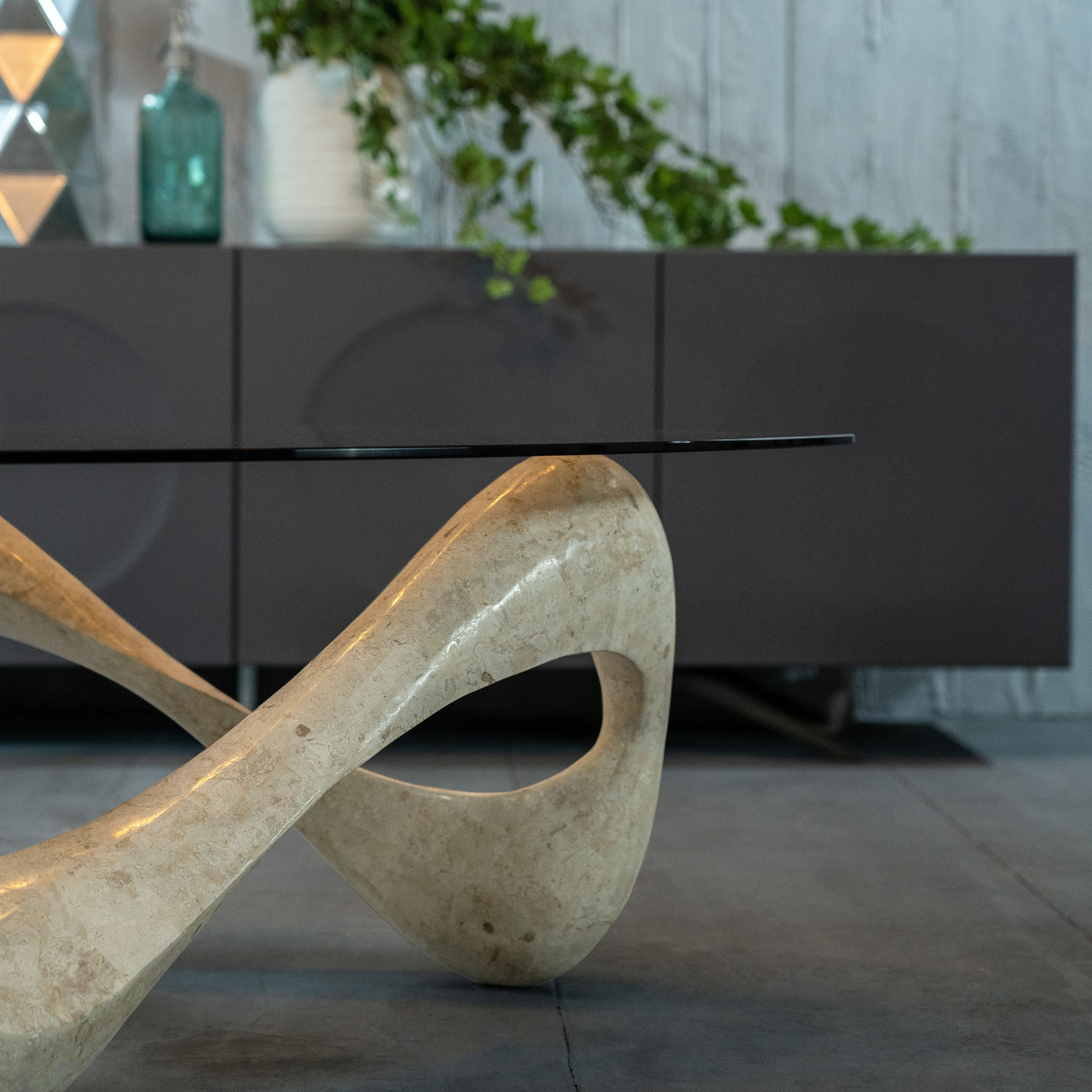 "Scarf" fossil stone coffee table with tempered glass top, 100x100 cm, 42.5 cm high.