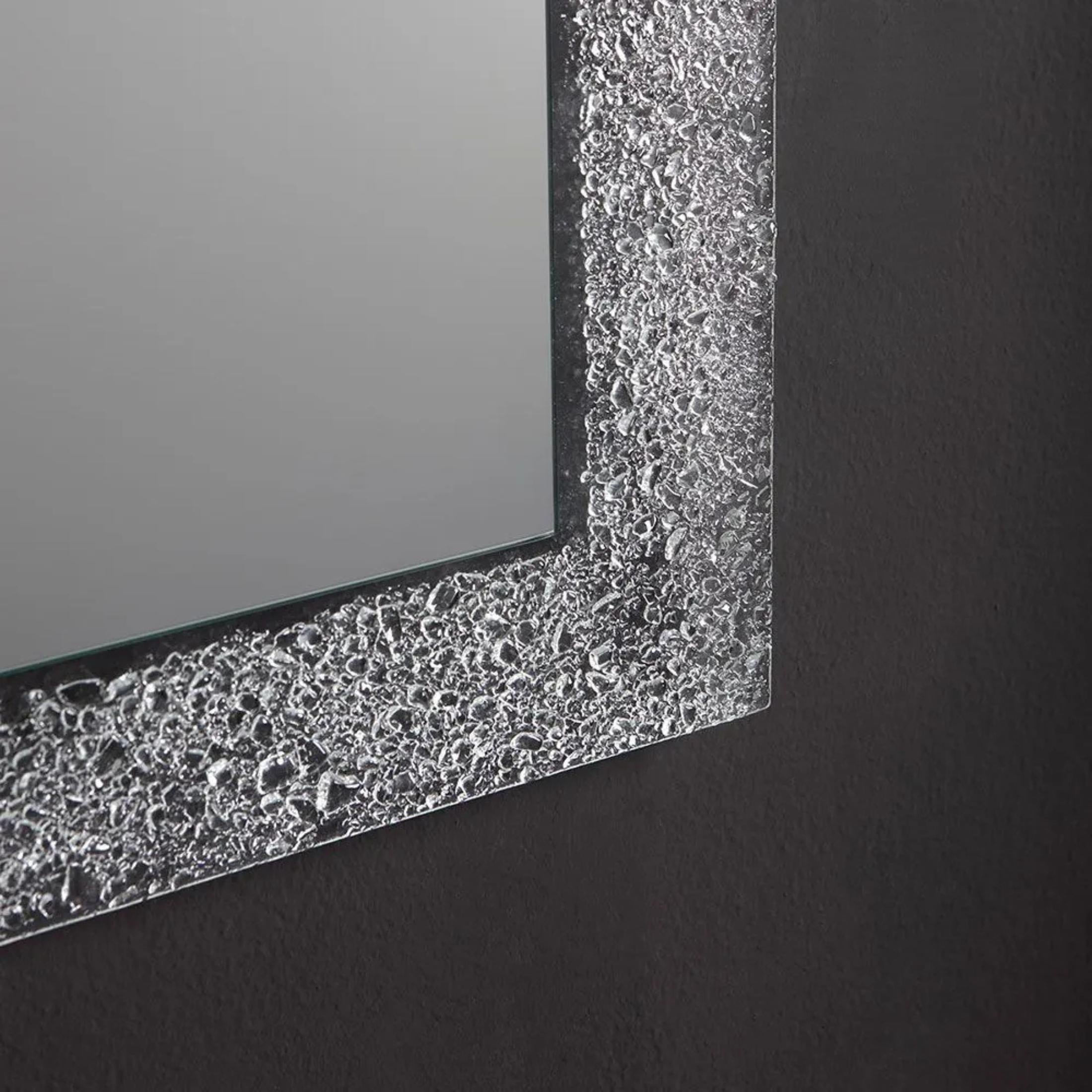 Espejo LED rectangular "Serranova" con marco de cristal granulado 98x70 cm