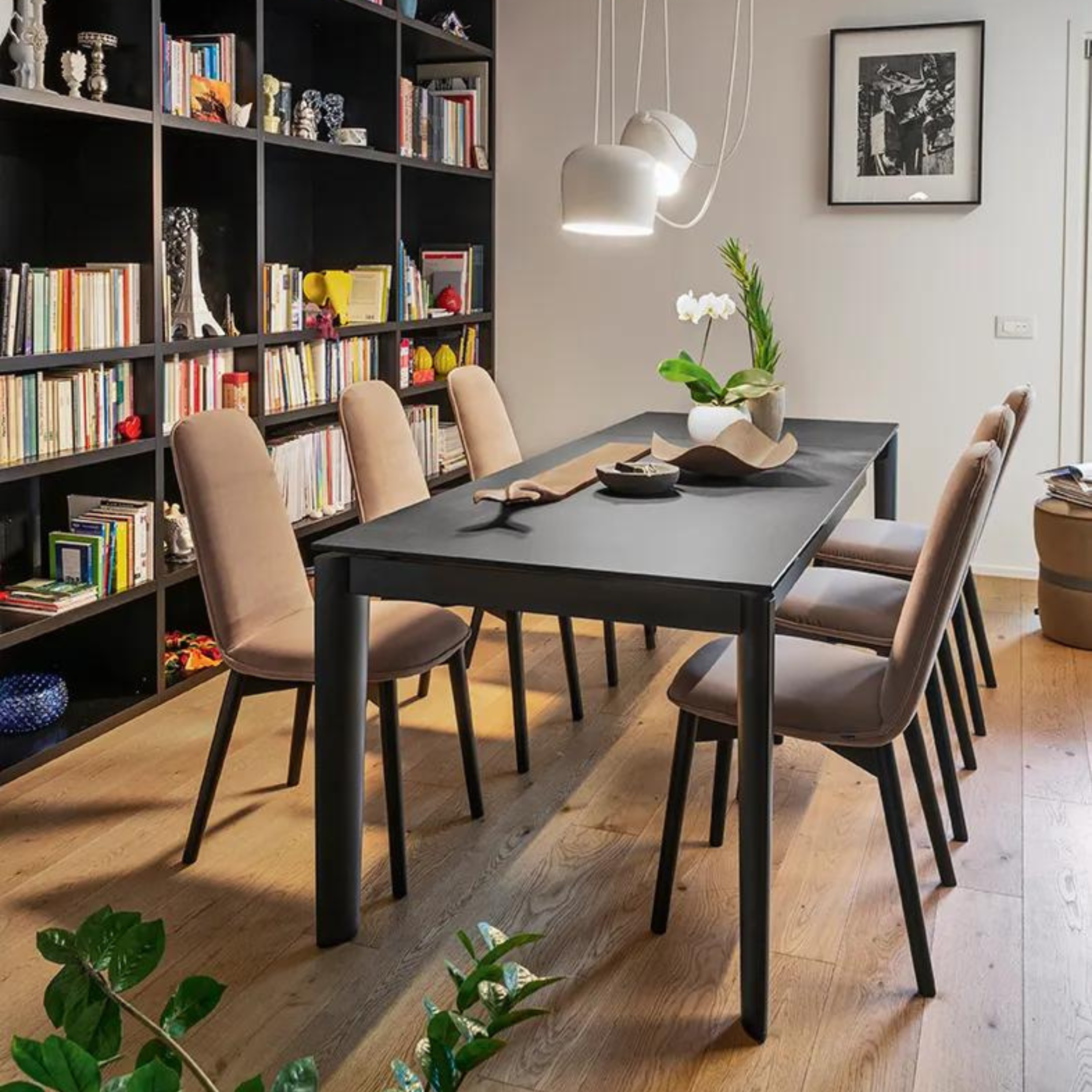 Set of modern living room chairs "Riley" with padded fabric cm 46x60.5 94h