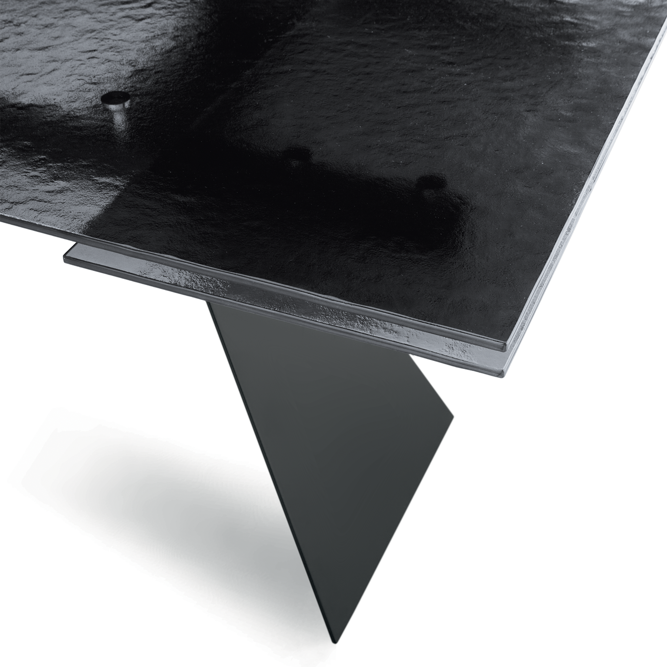 "Rubino" extendable dining table with hammered glass top