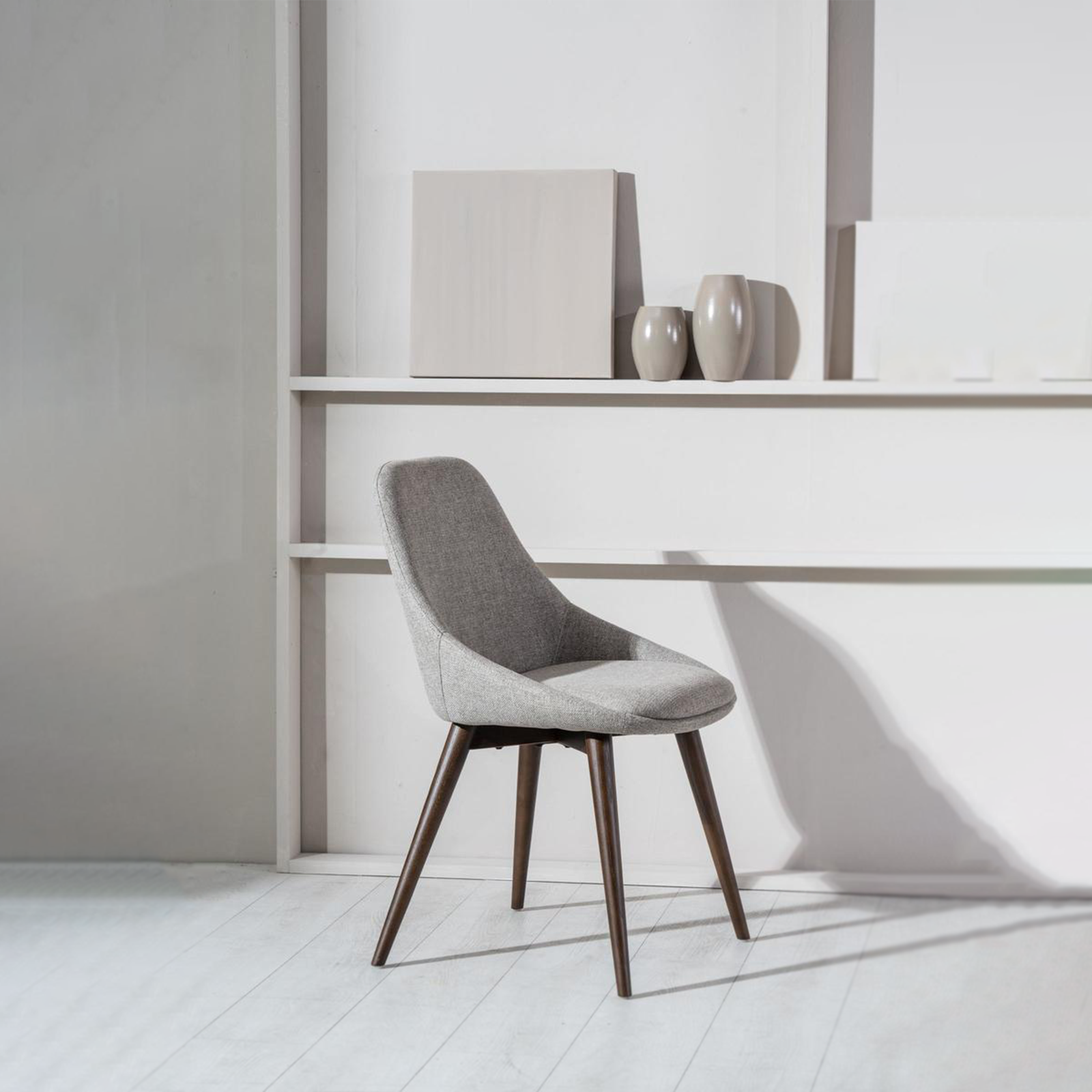 Set of modern dining chairs in "Zaira" fabric with wooden frame, 49x58 cm, 85 cm high