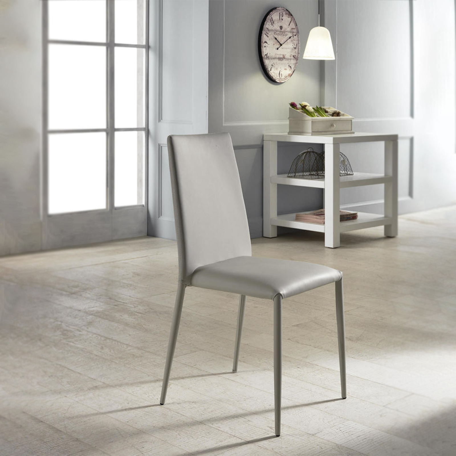 Set of modern stackable "Lavender" upholstered chairs in faux leather for the living room, 42x40 cm, 96h