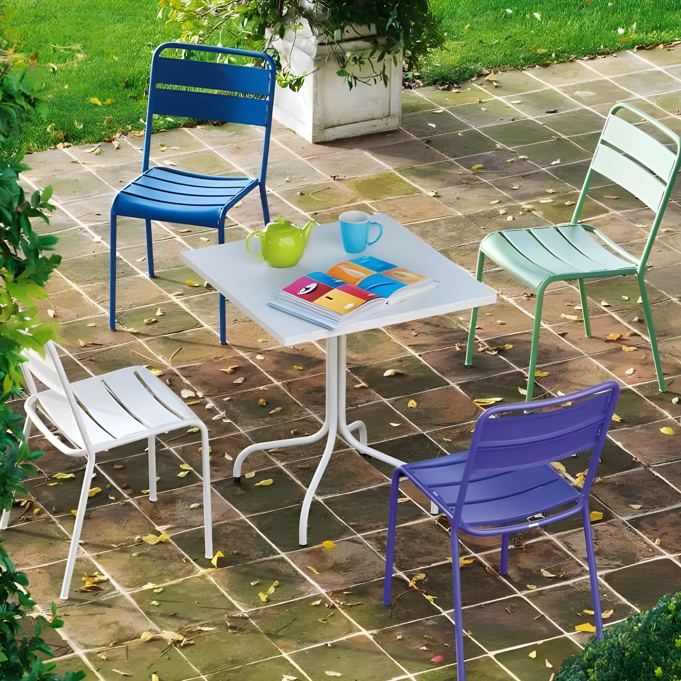 Set of modern and stackable "Twist" painted metal garden chairs, 45x57 cm, 86 cm high.
