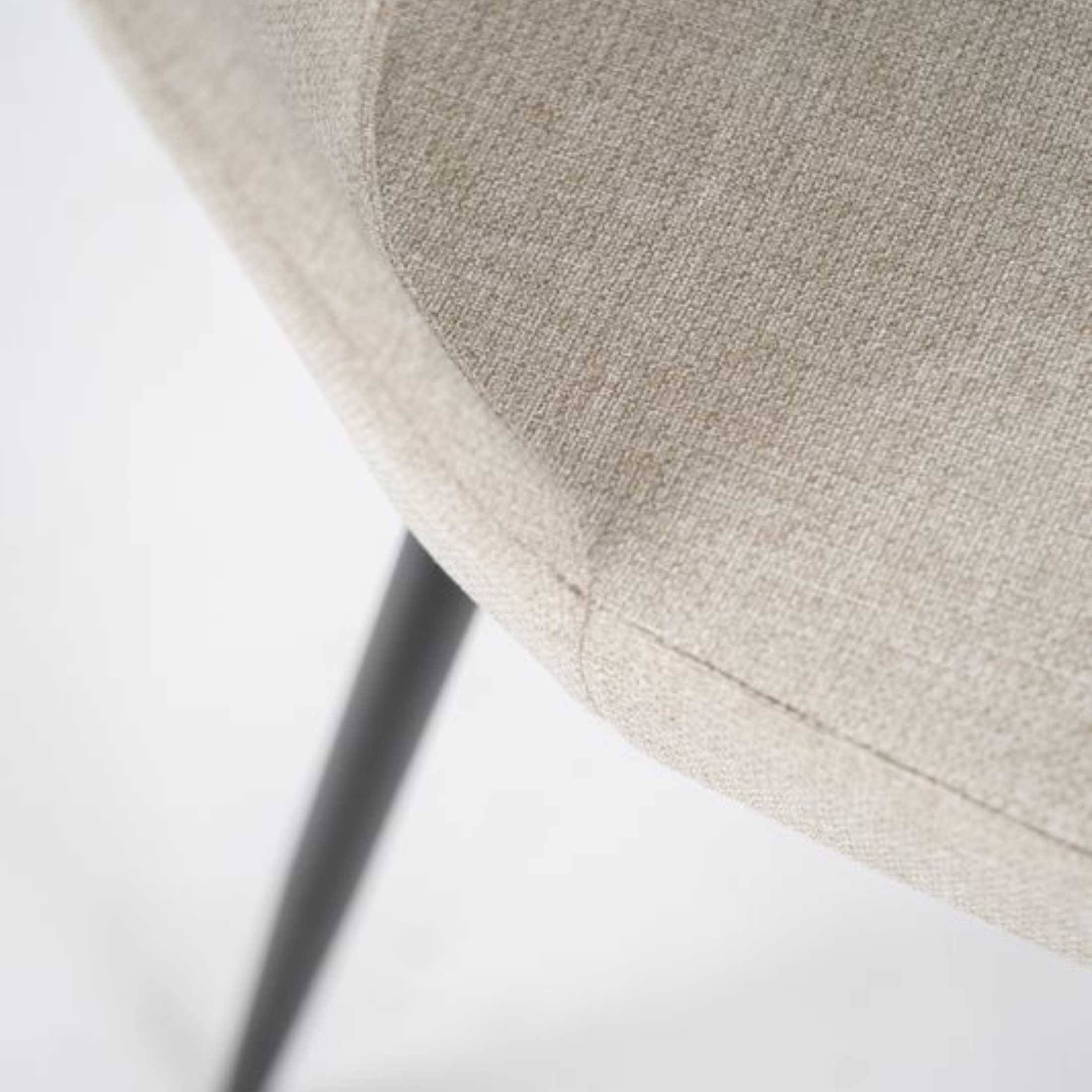 Set of modern "Giglio" fabric chairs with painted metal legs, 46x55 cm, 85 cm high